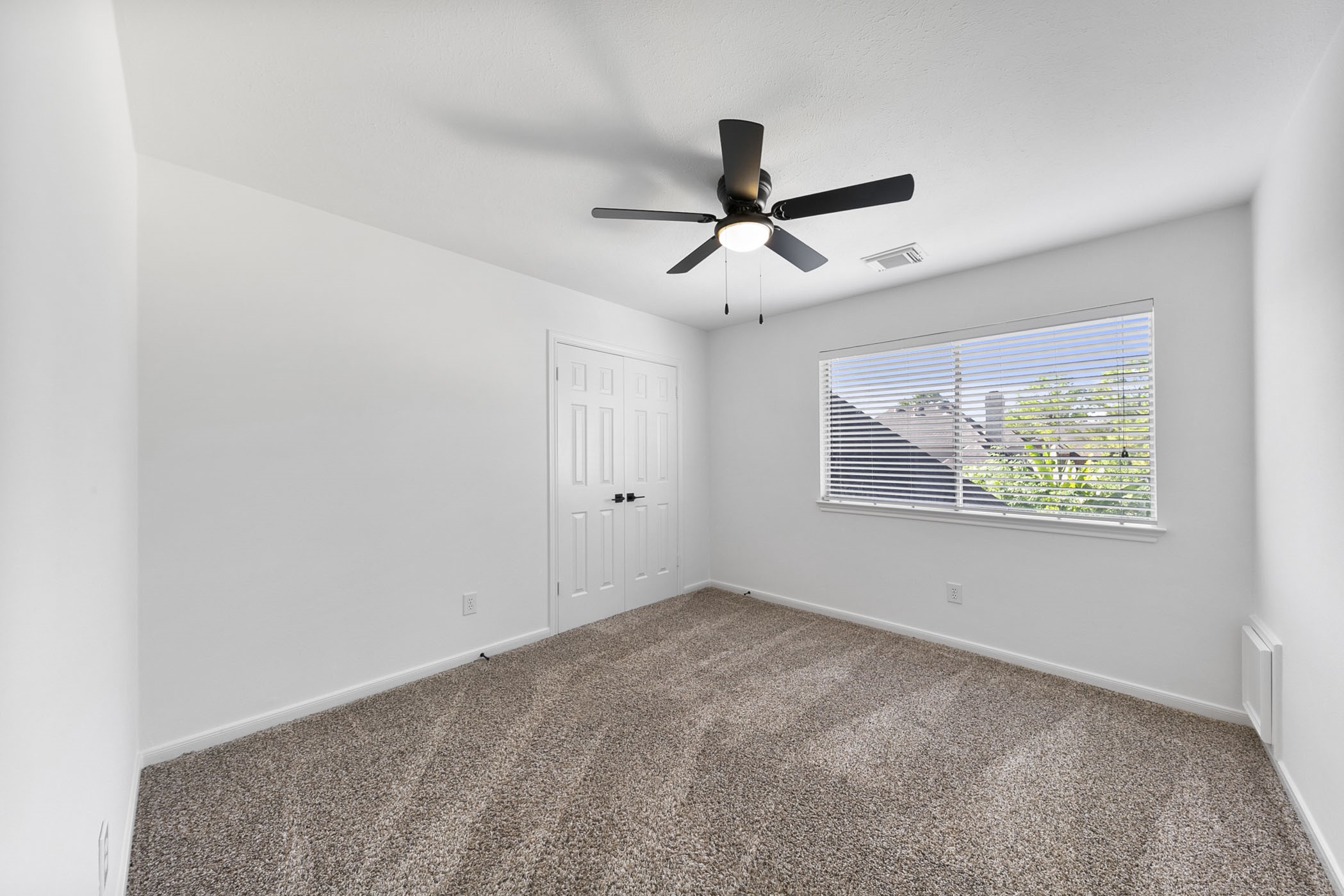 1414 Bluestone Drive Property Photo 33