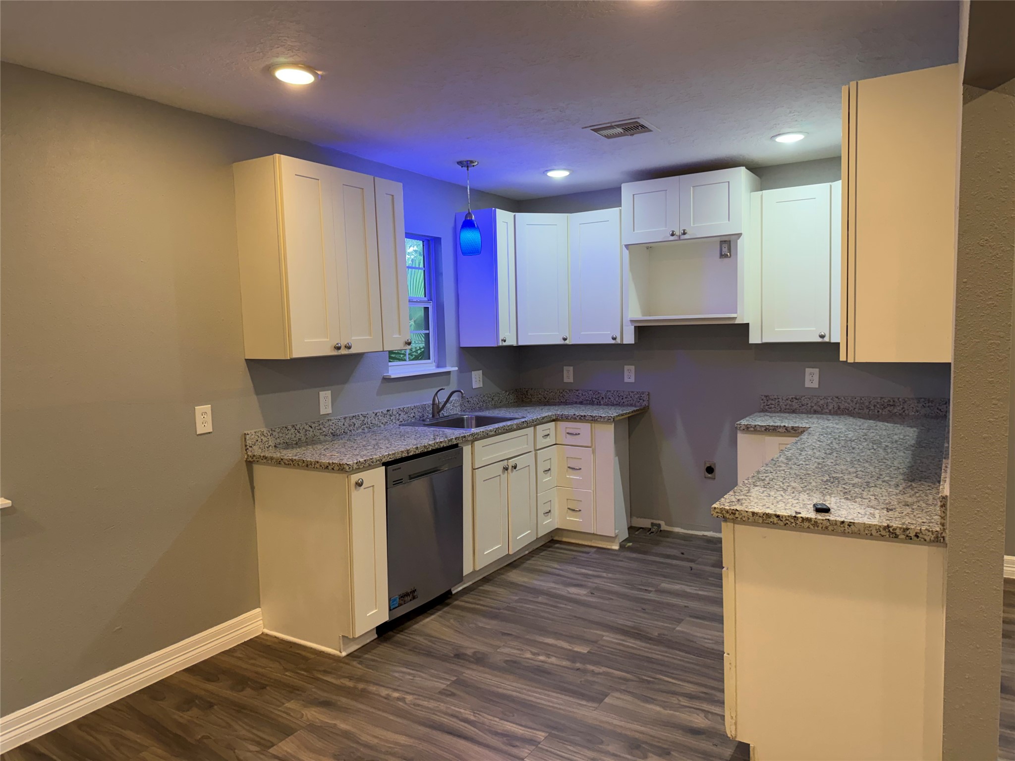 4308 6th Street Property Photo 7