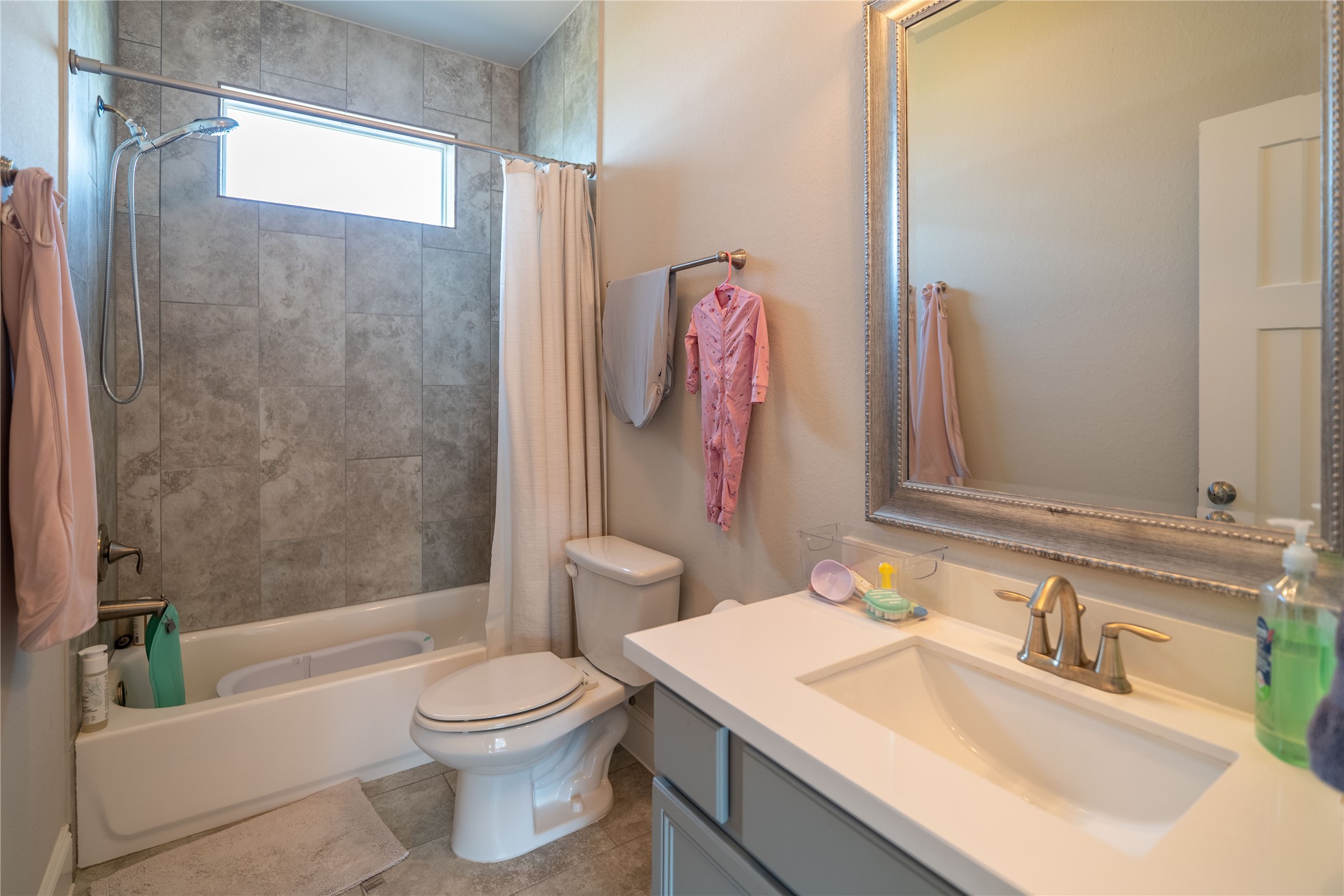 3009 Bell Street B Property Photo 18