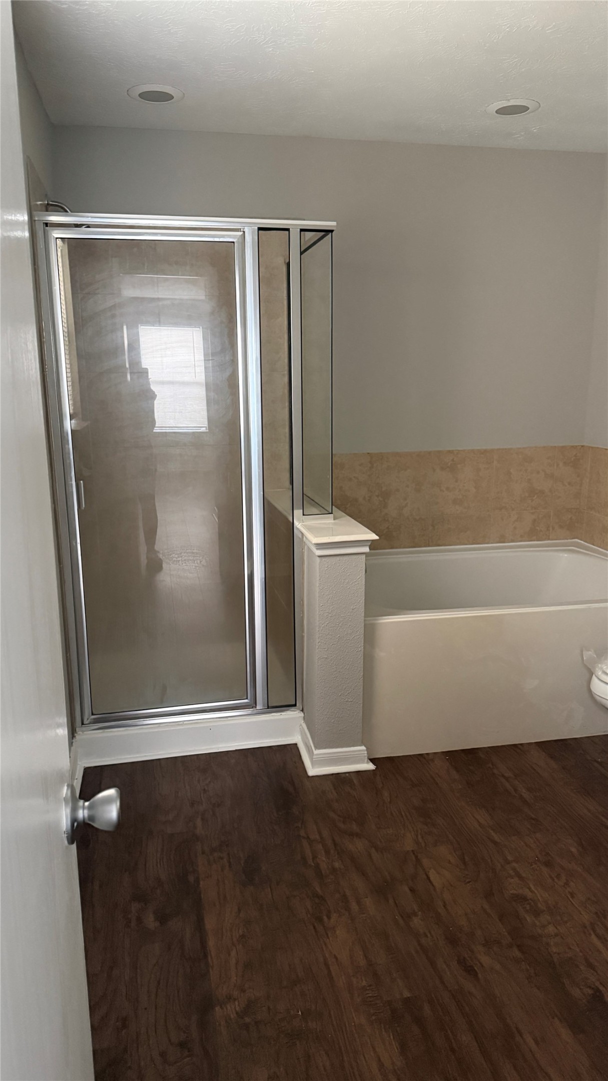 1022 Hummingbird Point Lane Property Photo 5