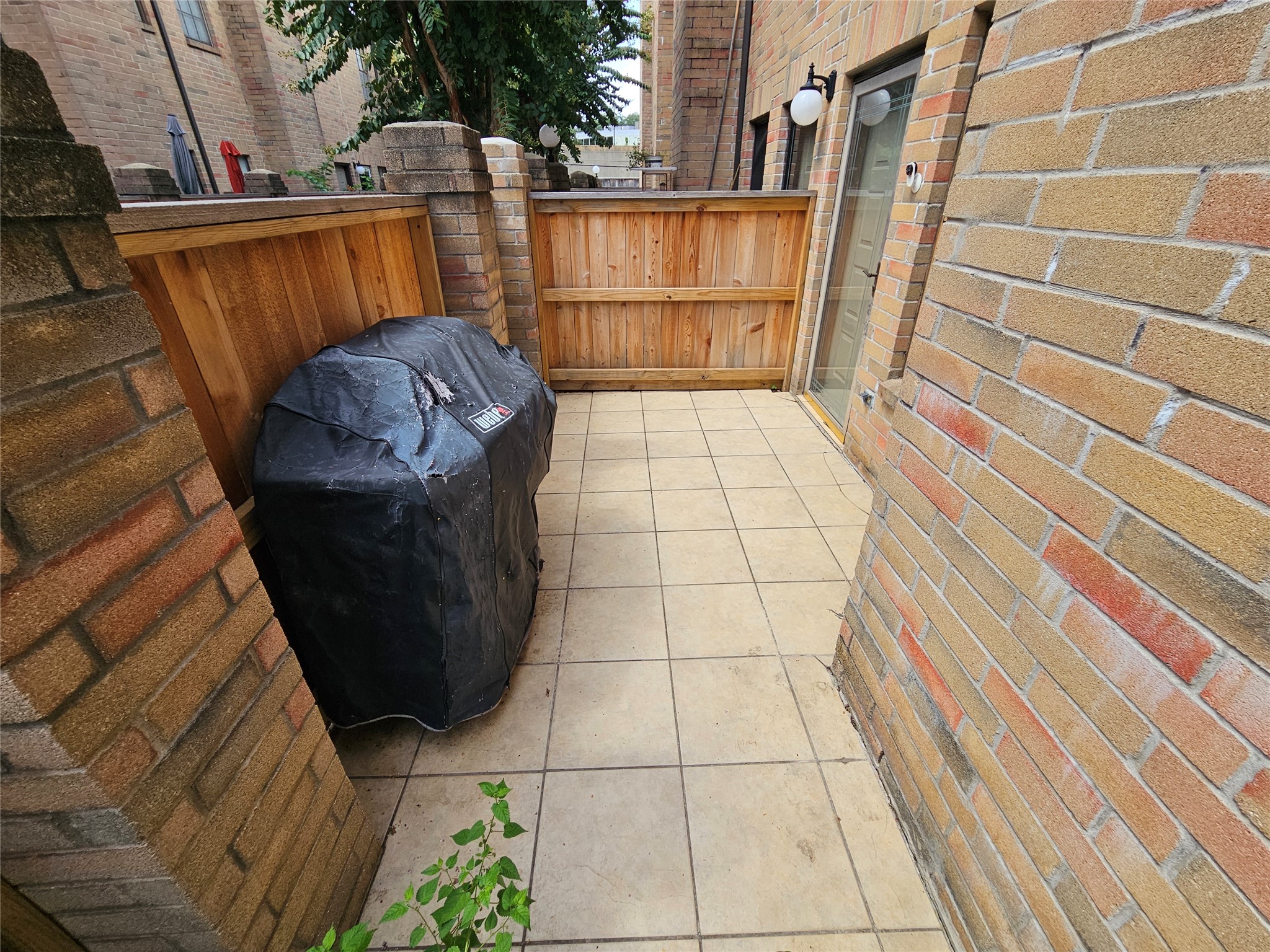9800 Pagewood Lane 2404 Property Photo 17