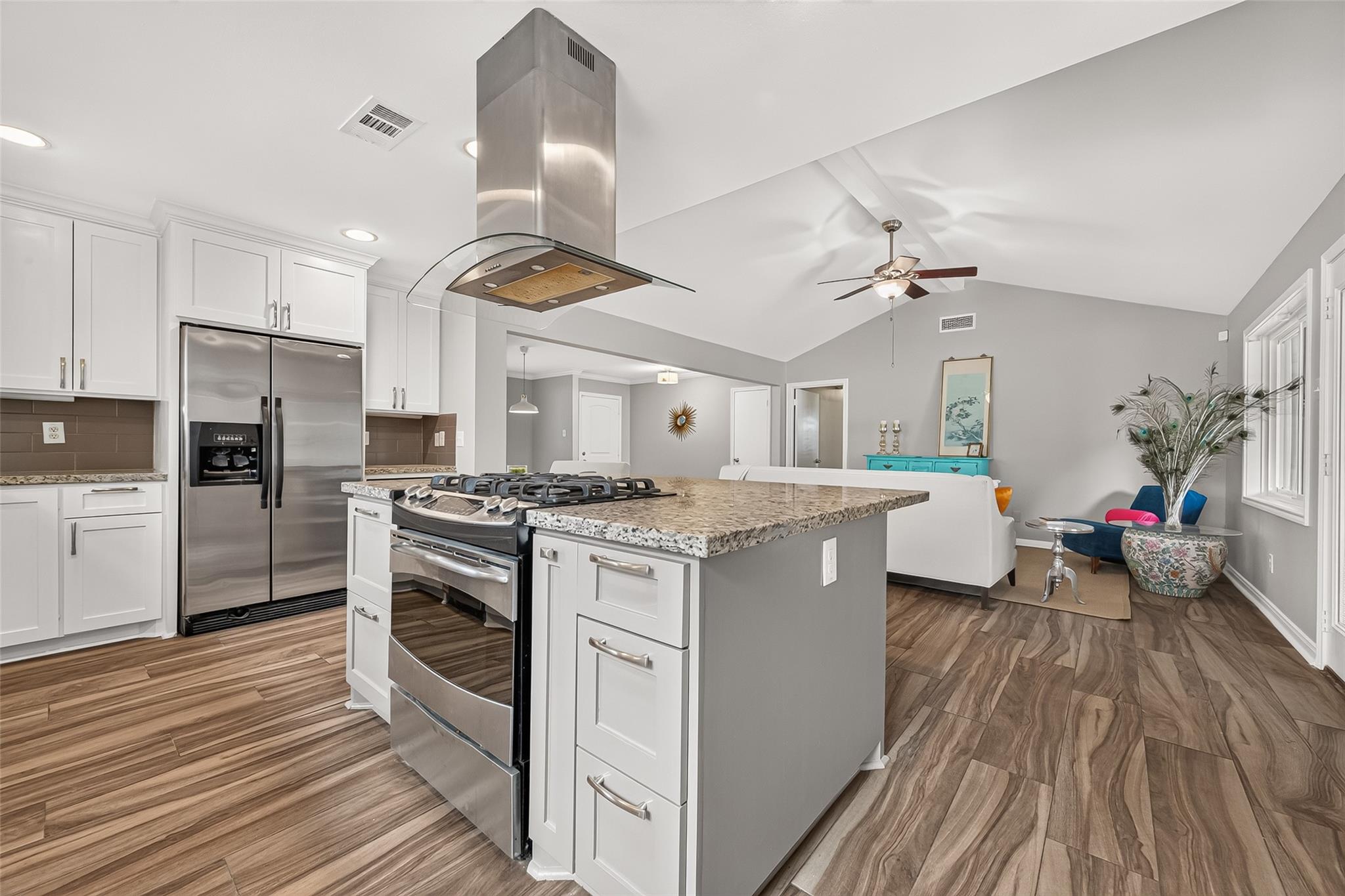 6011 Benning Drive Property Photo 15