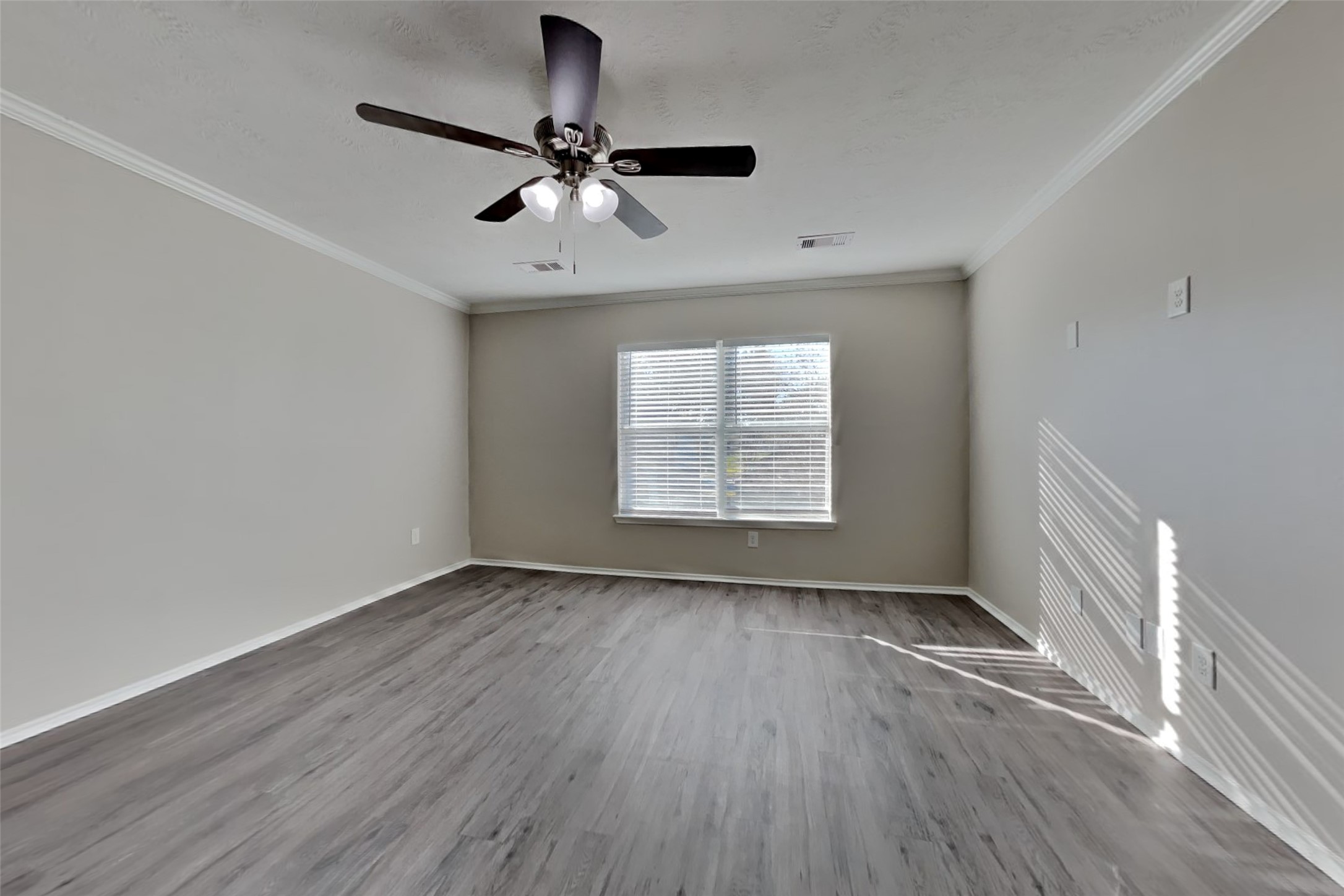 32106 Willow Creek Park Property Photo 15