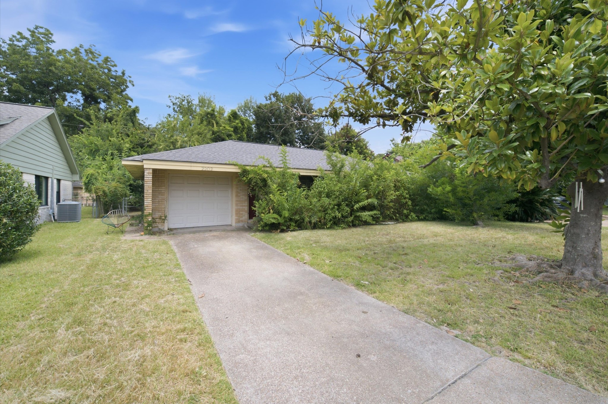 2202 Wilde Rock Way Property Photo 4