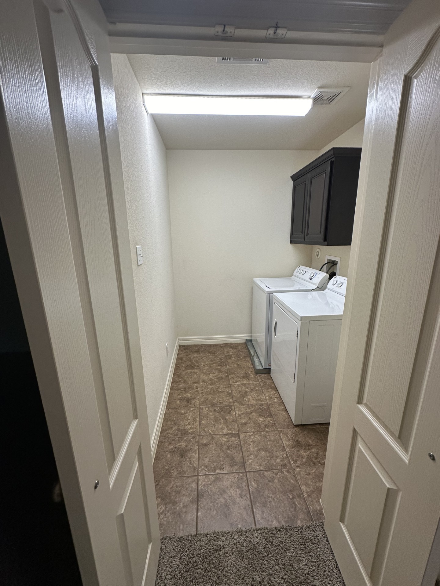 210 S Tesch Property Photo 16