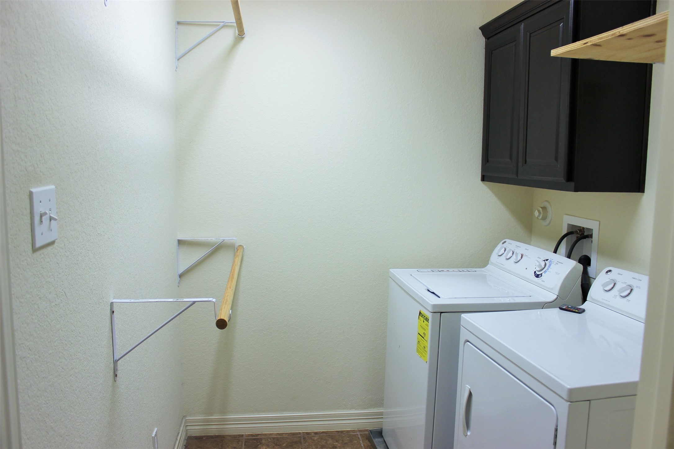 210 S Tesch Property Photo 17