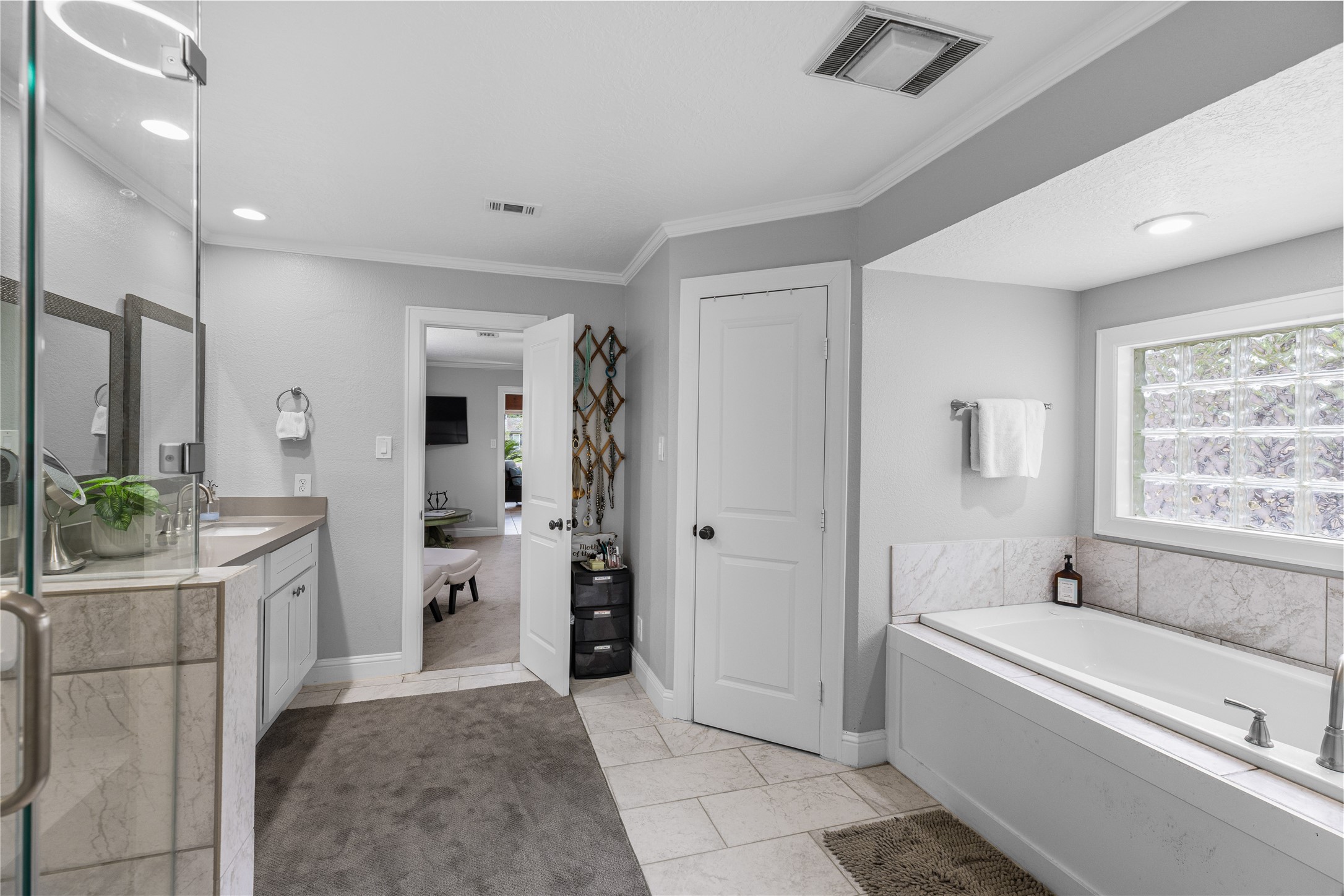 13115 Chavile Property Photo 19