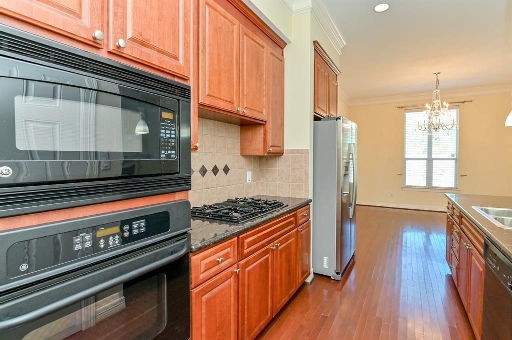 802 Garden Trace Lane Property Photo 4
