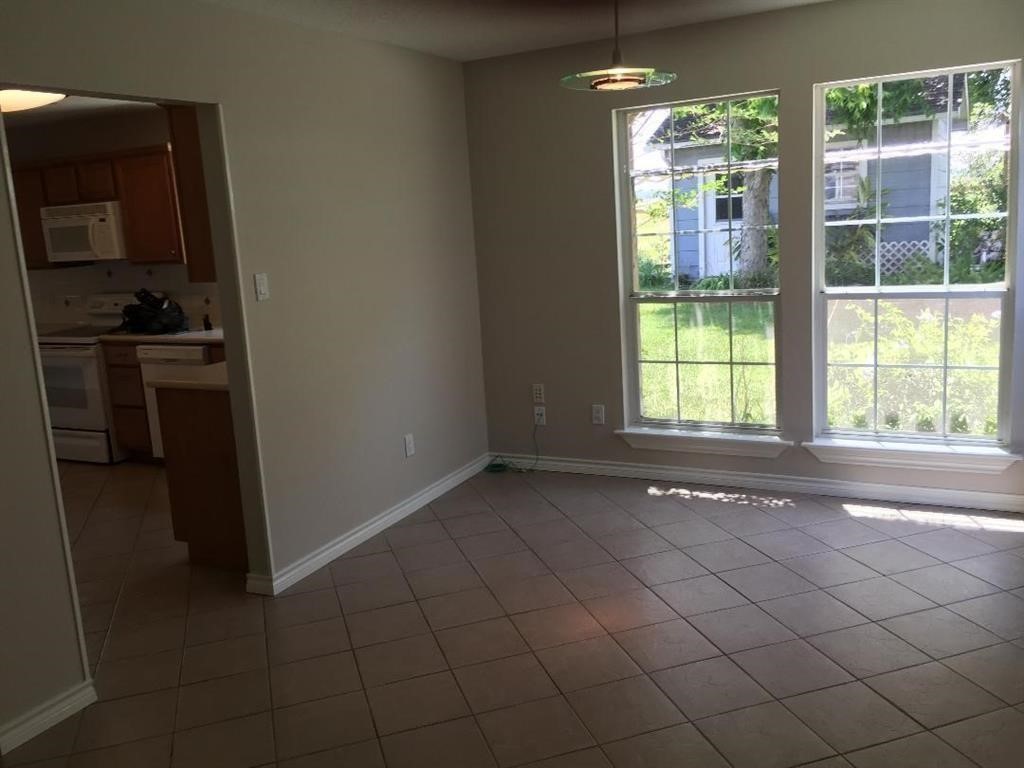 2530 Windswept Drive Property Photo 4