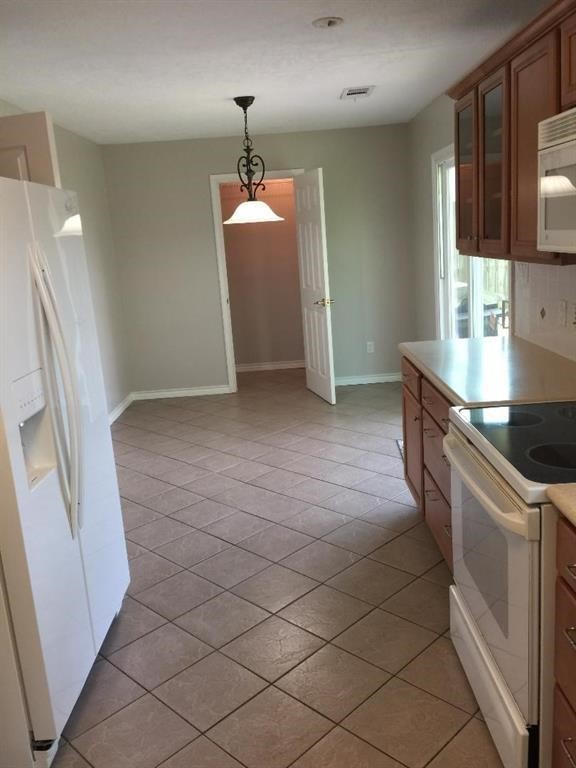 2530 Windswept Drive Property Photo 6