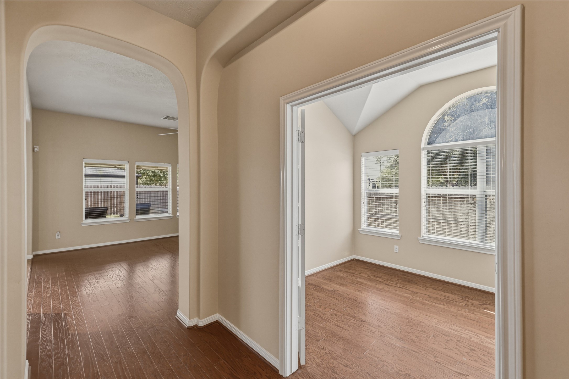 10906 Angel Lake Drive Property Photo 7