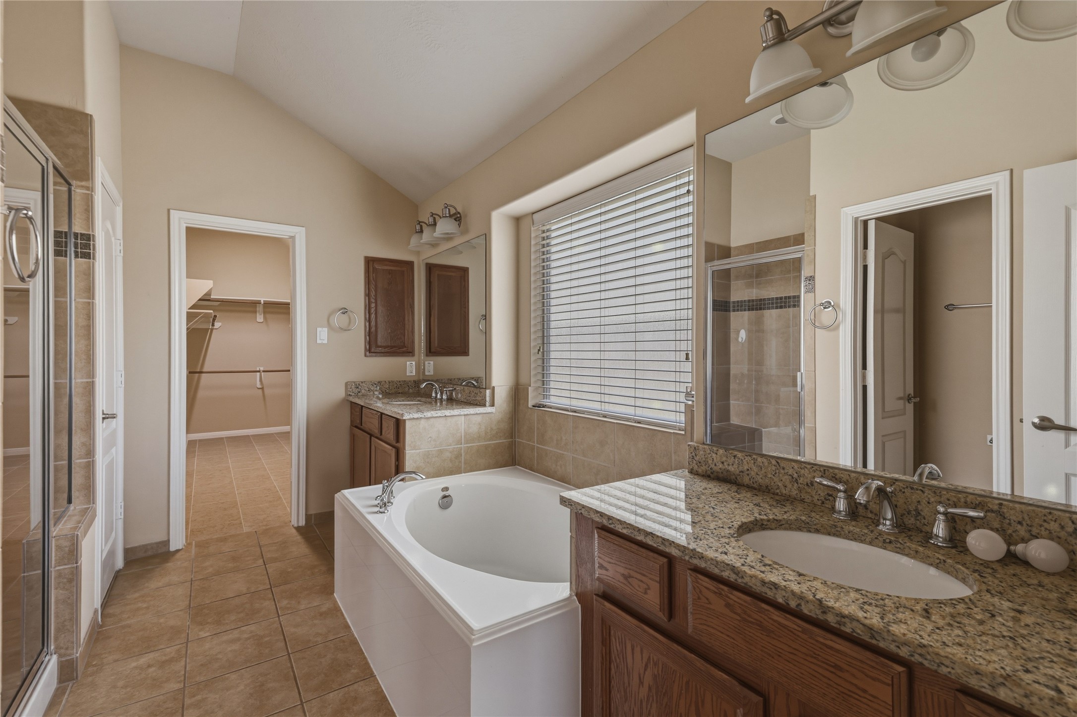 10906 Angel Lake Drive Property Photo 22