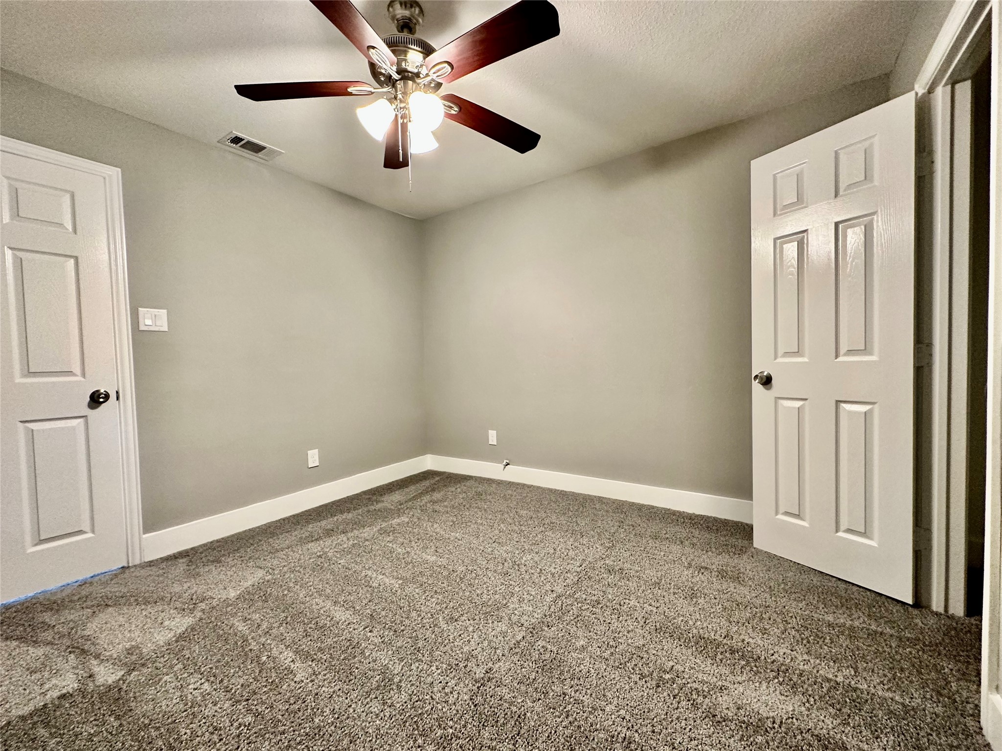 10210 Ashville Drive Property Photo 7