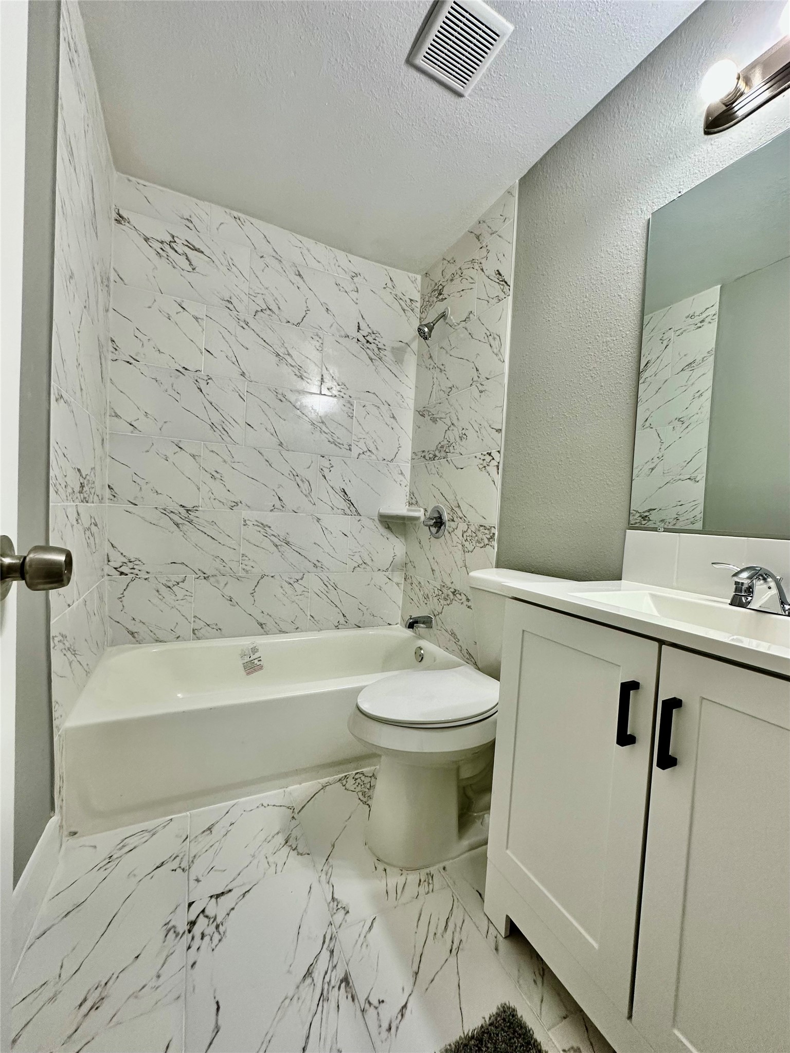 10210 Ashville Drive Property Photo 8
