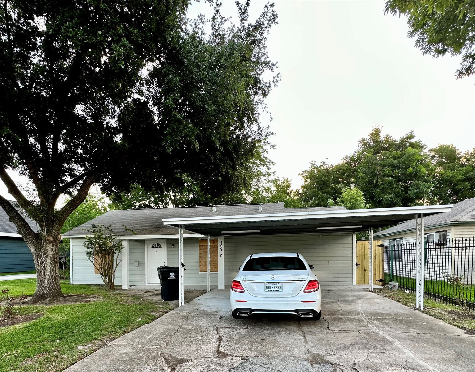 10210 Ashville Drive Property Photo 14