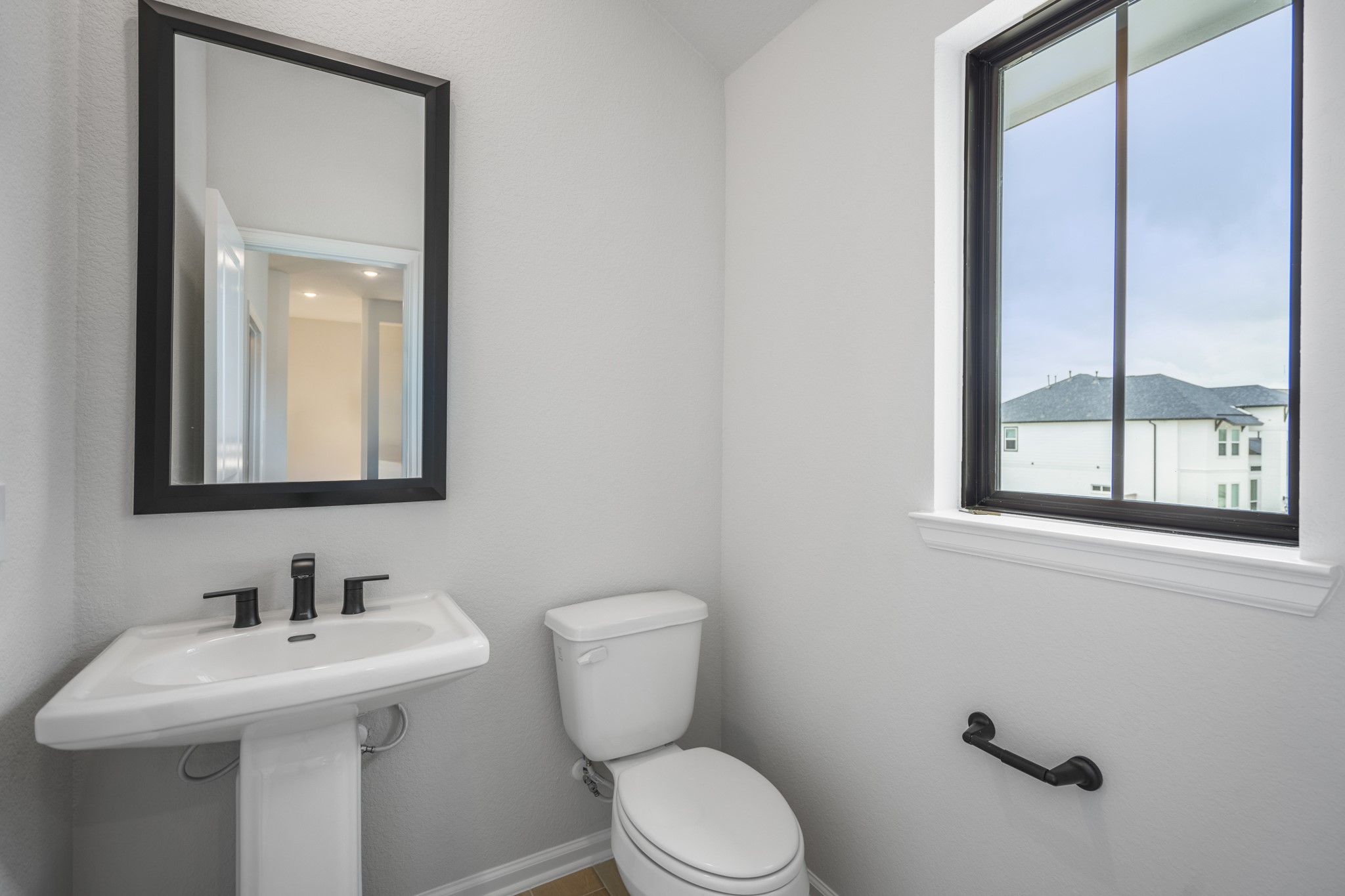 2927 Emerald Field Lane Property Photo 41