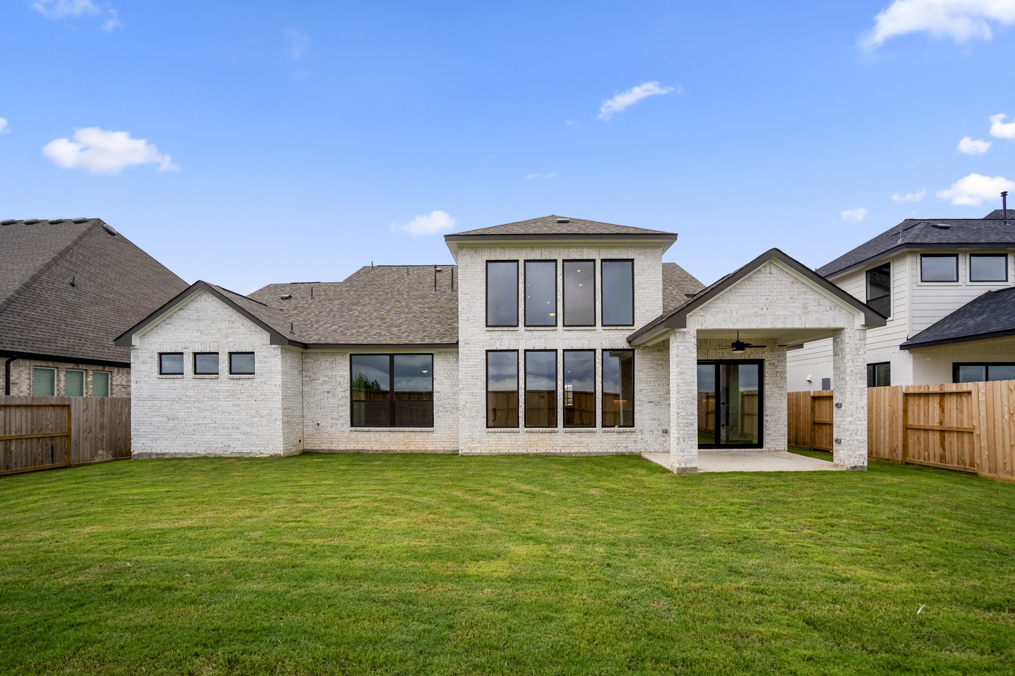 2927 Emerald Field Lane Property Photo 49