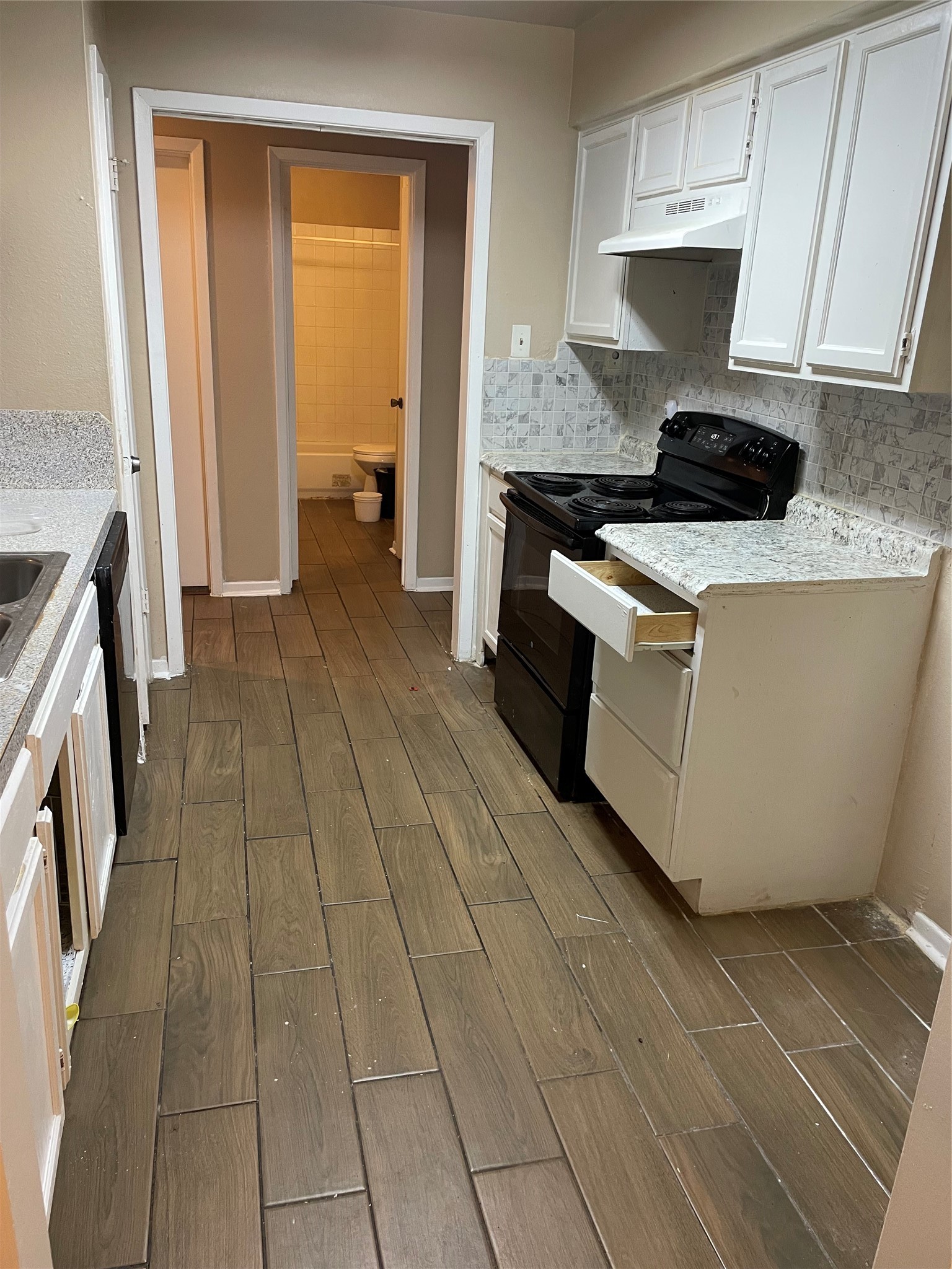 12419 Sungate Lane Property Photo 4