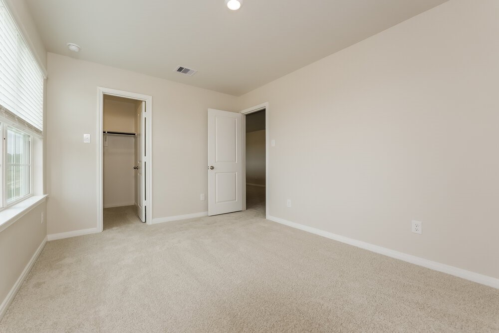 16435 Honeysuckle Hill Drive Property Photo 14