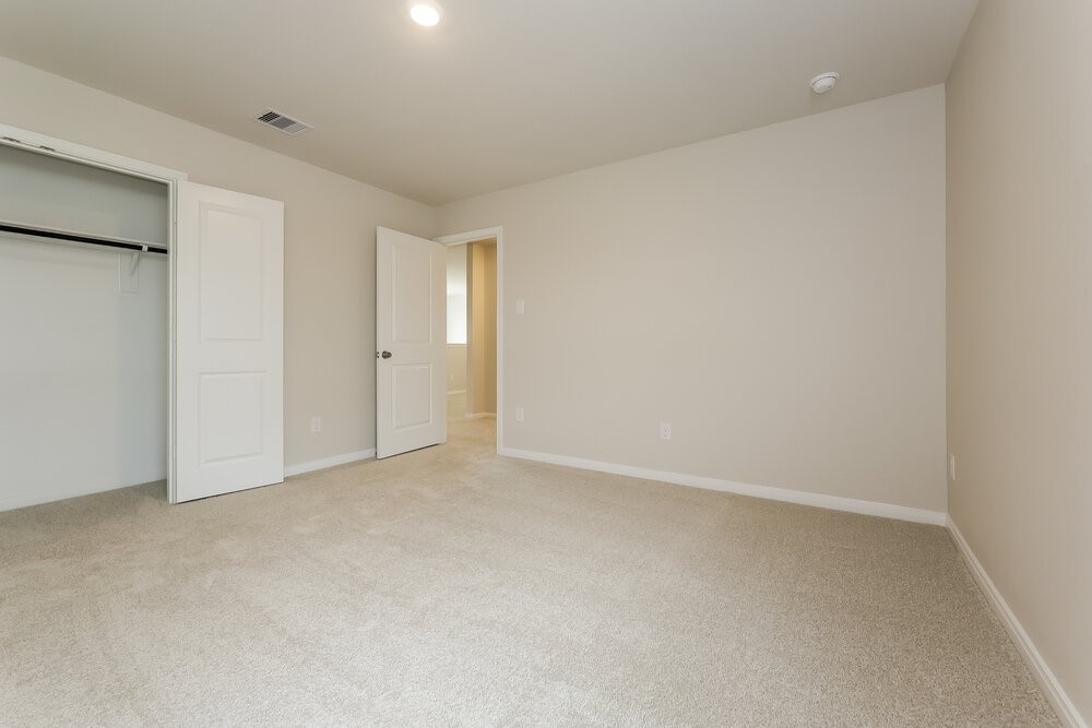 16435 Honeysuckle Hill Drive Property Photo 15