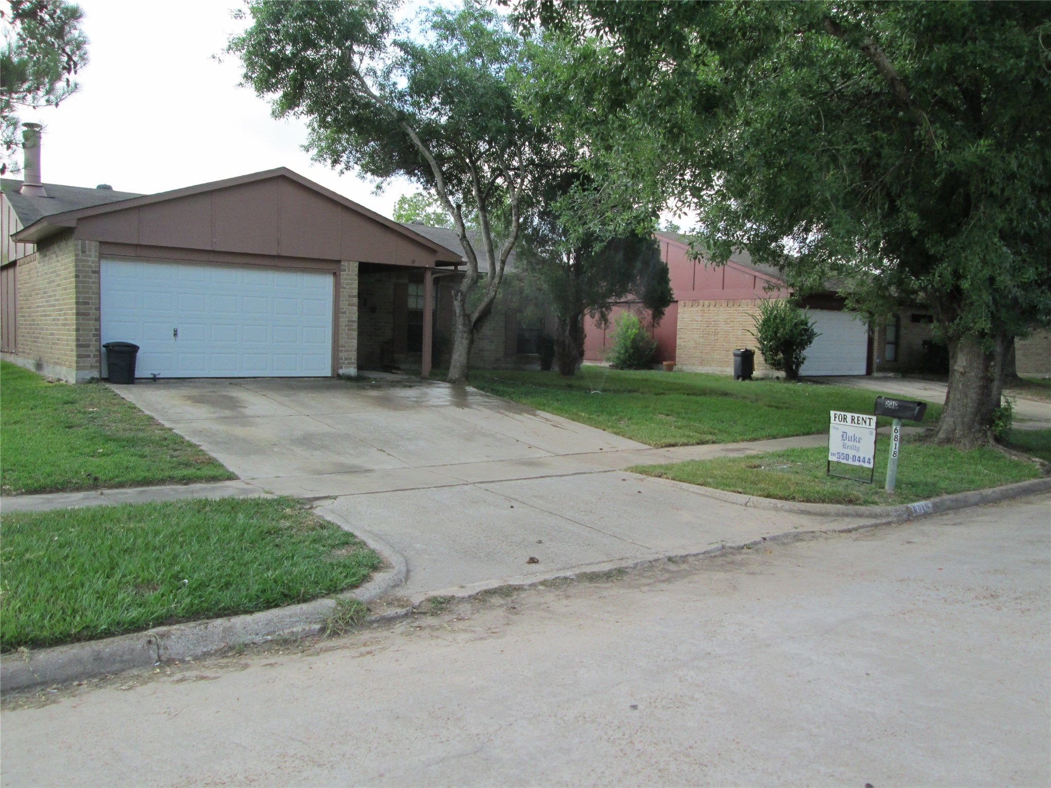 6818 Glenstein Drive Property Photo 1