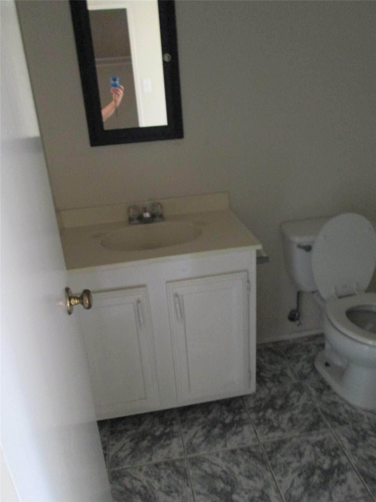 6818 Glenstein Drive Property Photo 2