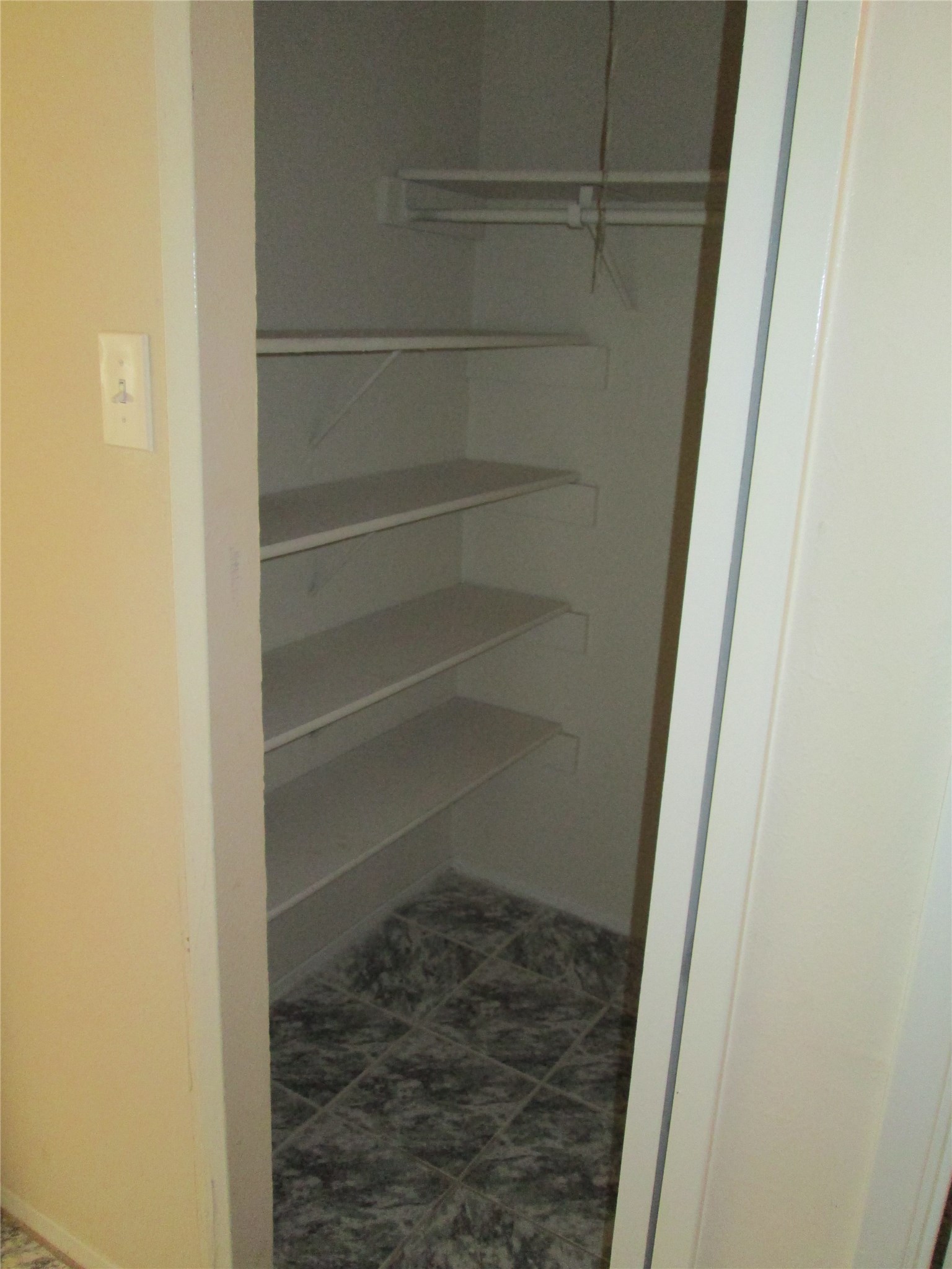 6818 Glenstein Drive Property Photo 6