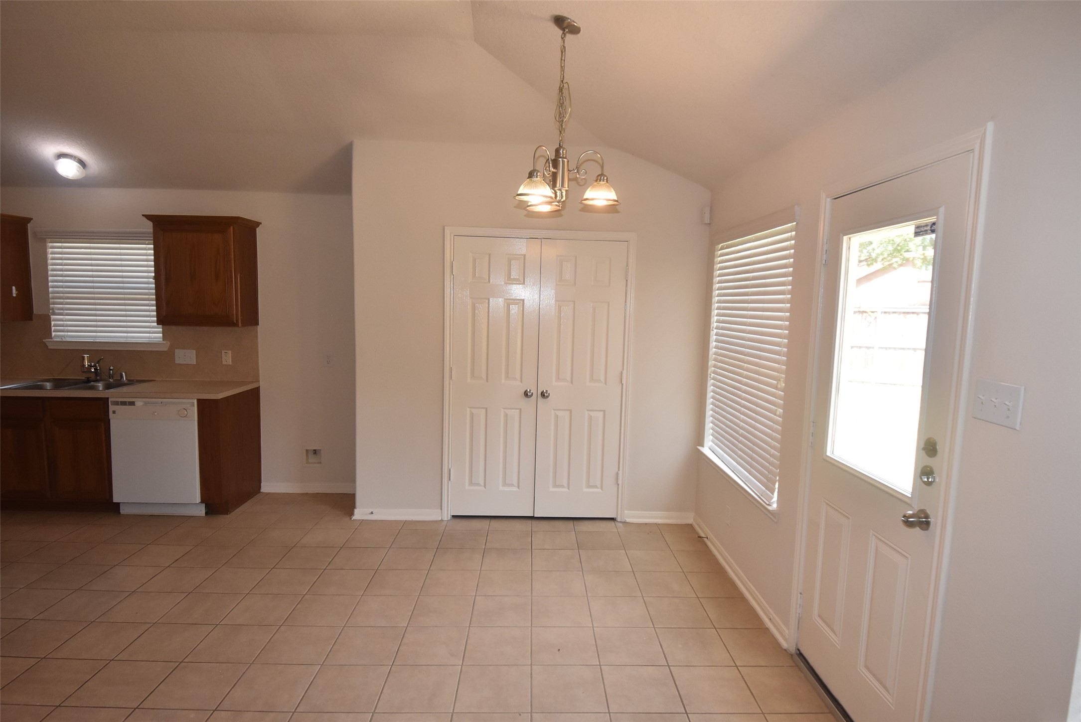 11803 Belle Court Property Photo 8