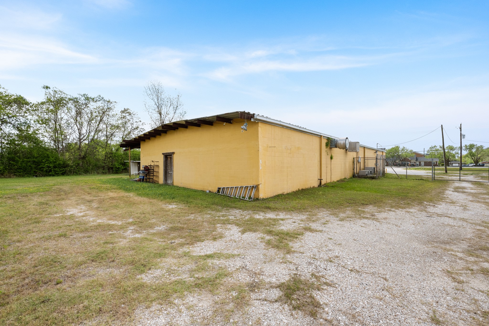 1444 Fm 1960 Property Photo 22