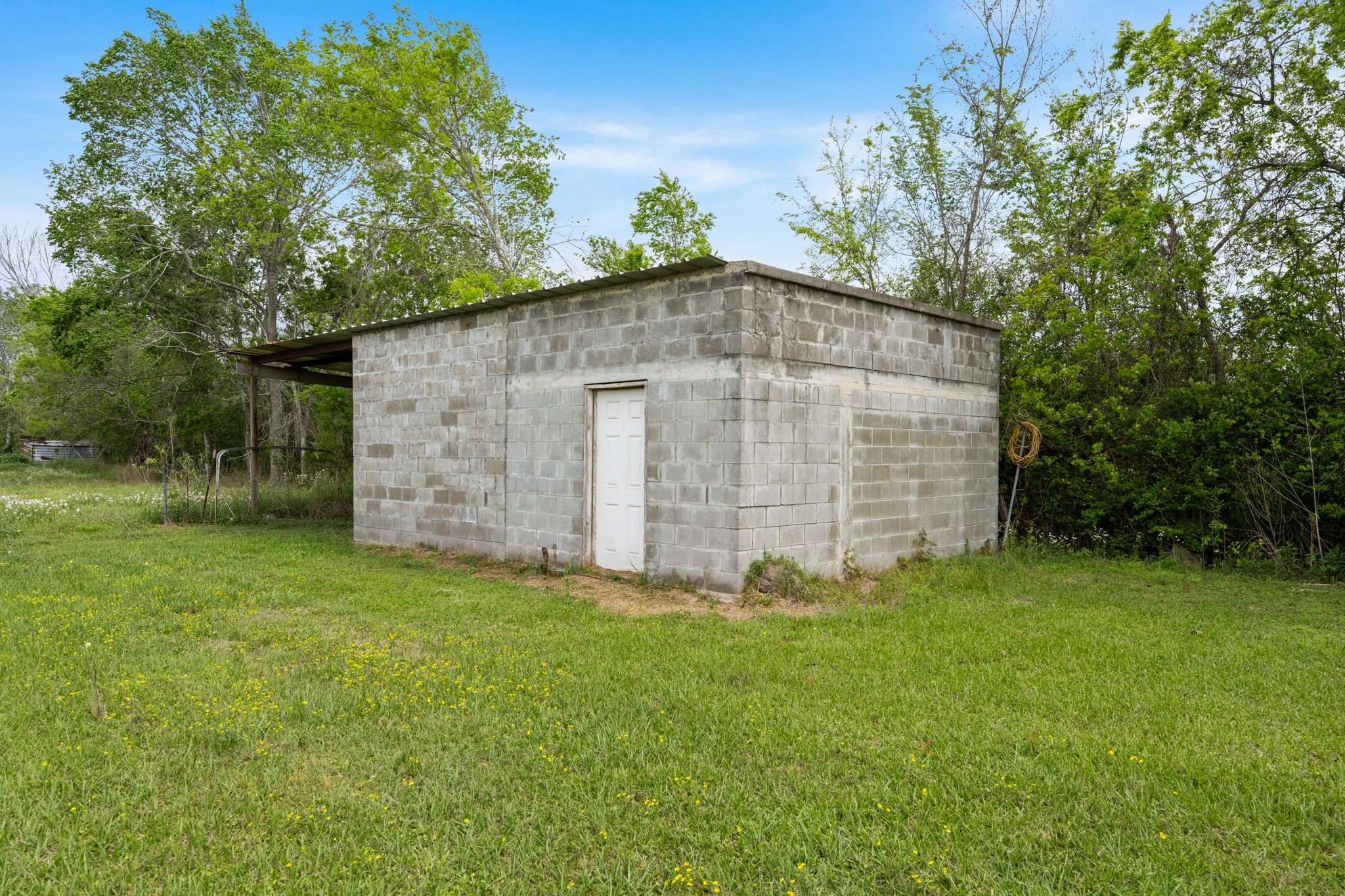 1444 Fm 1960 Property Photo 23