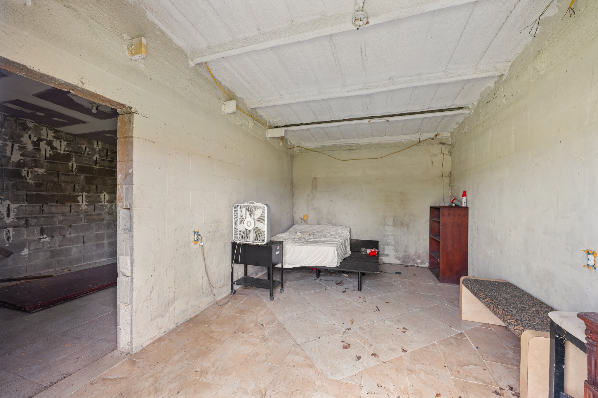 1444 Fm 1960 Property Photo 28