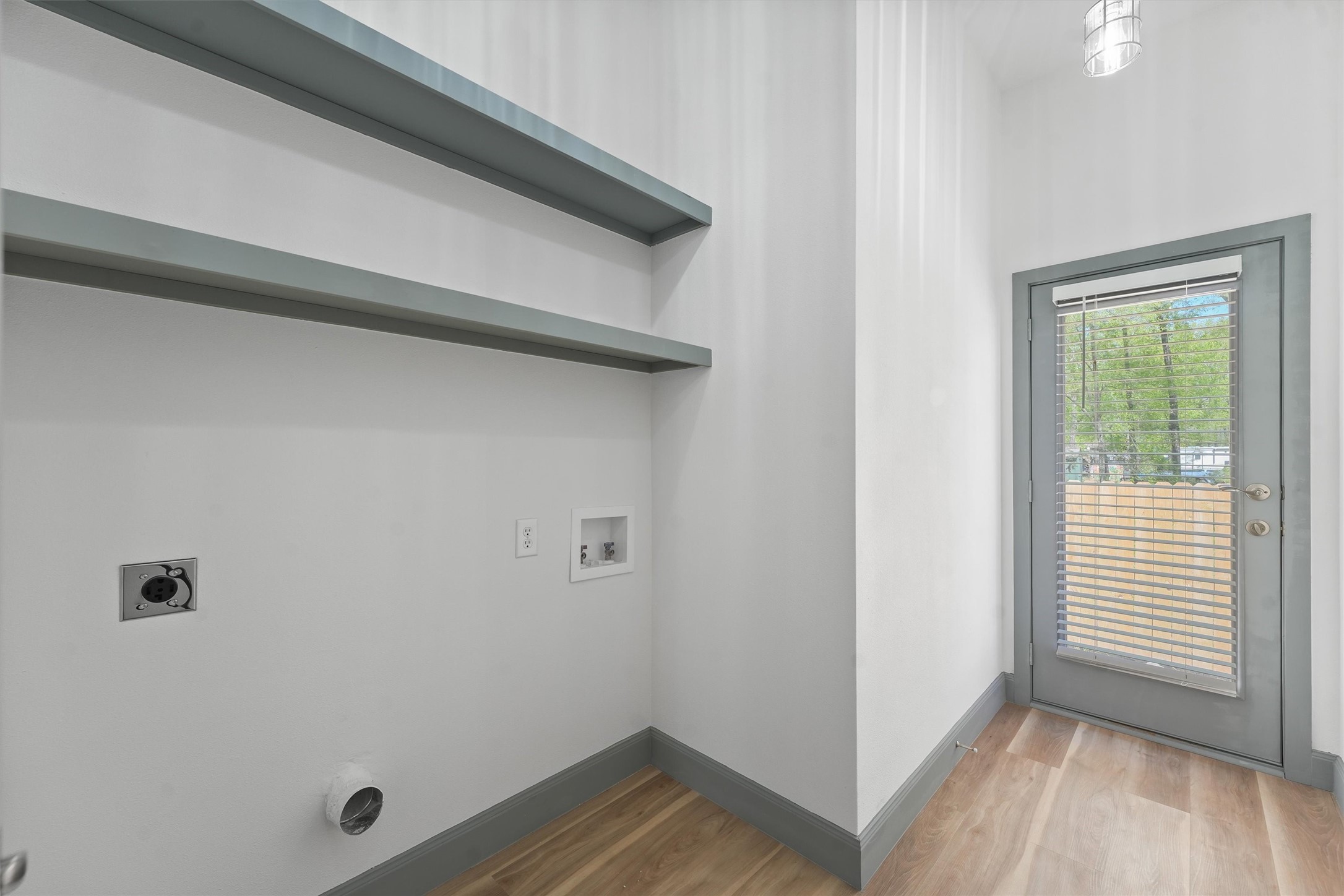 200 Canary Street Property Photo 12