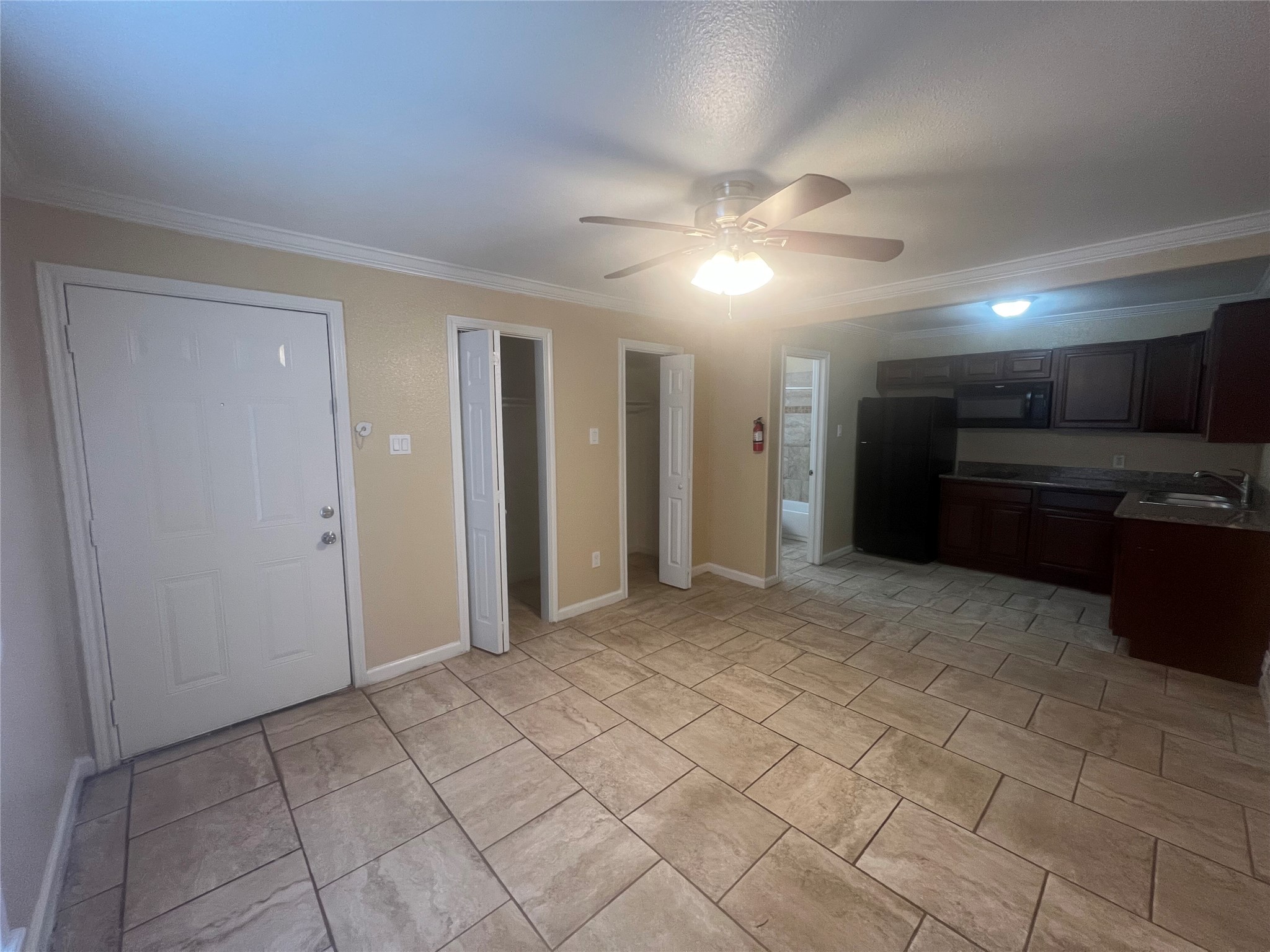 10110 Westview Drive 3218 Property Photo 5