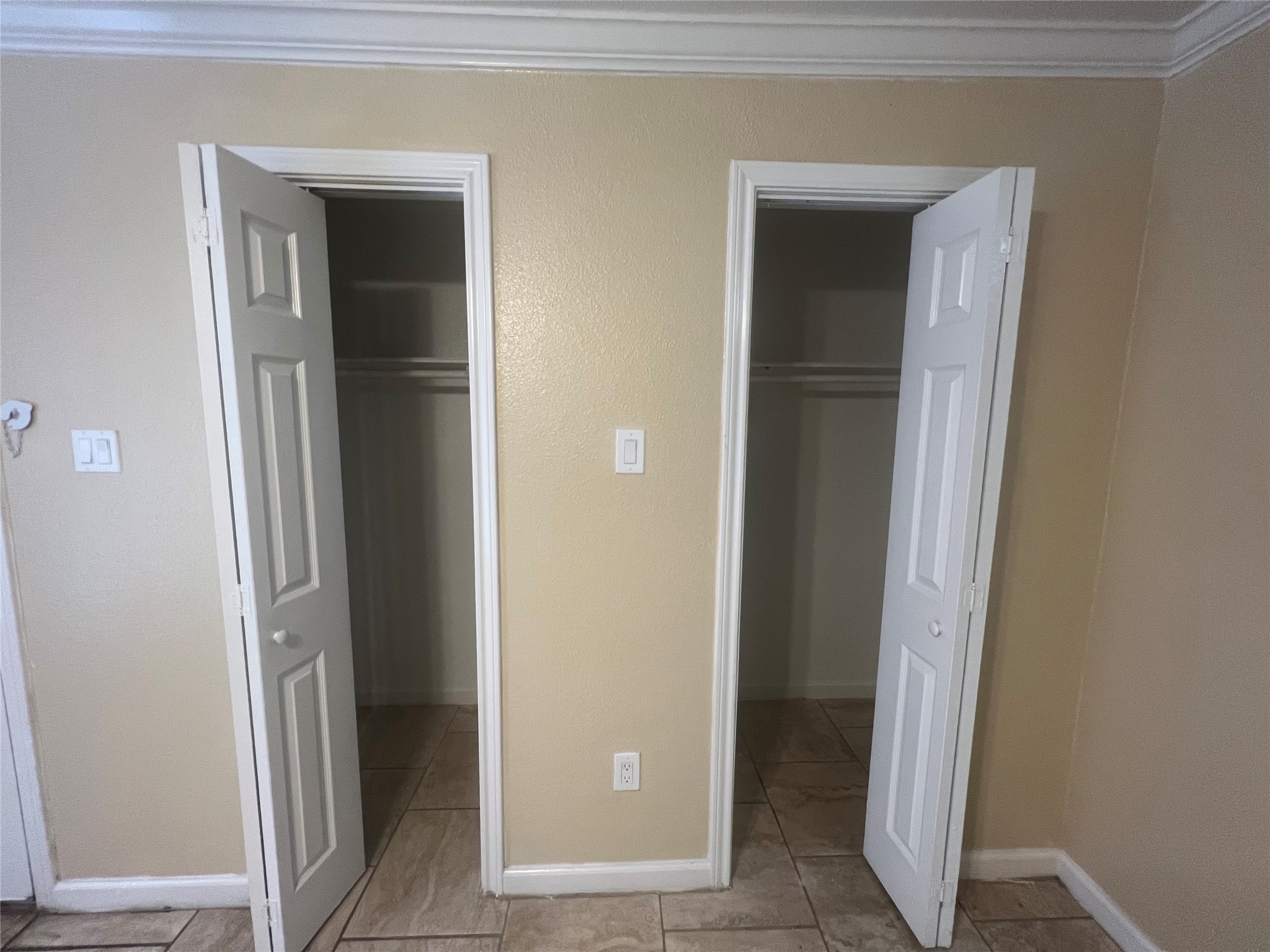 10110 Westview Drive 3218 Property Photo 6