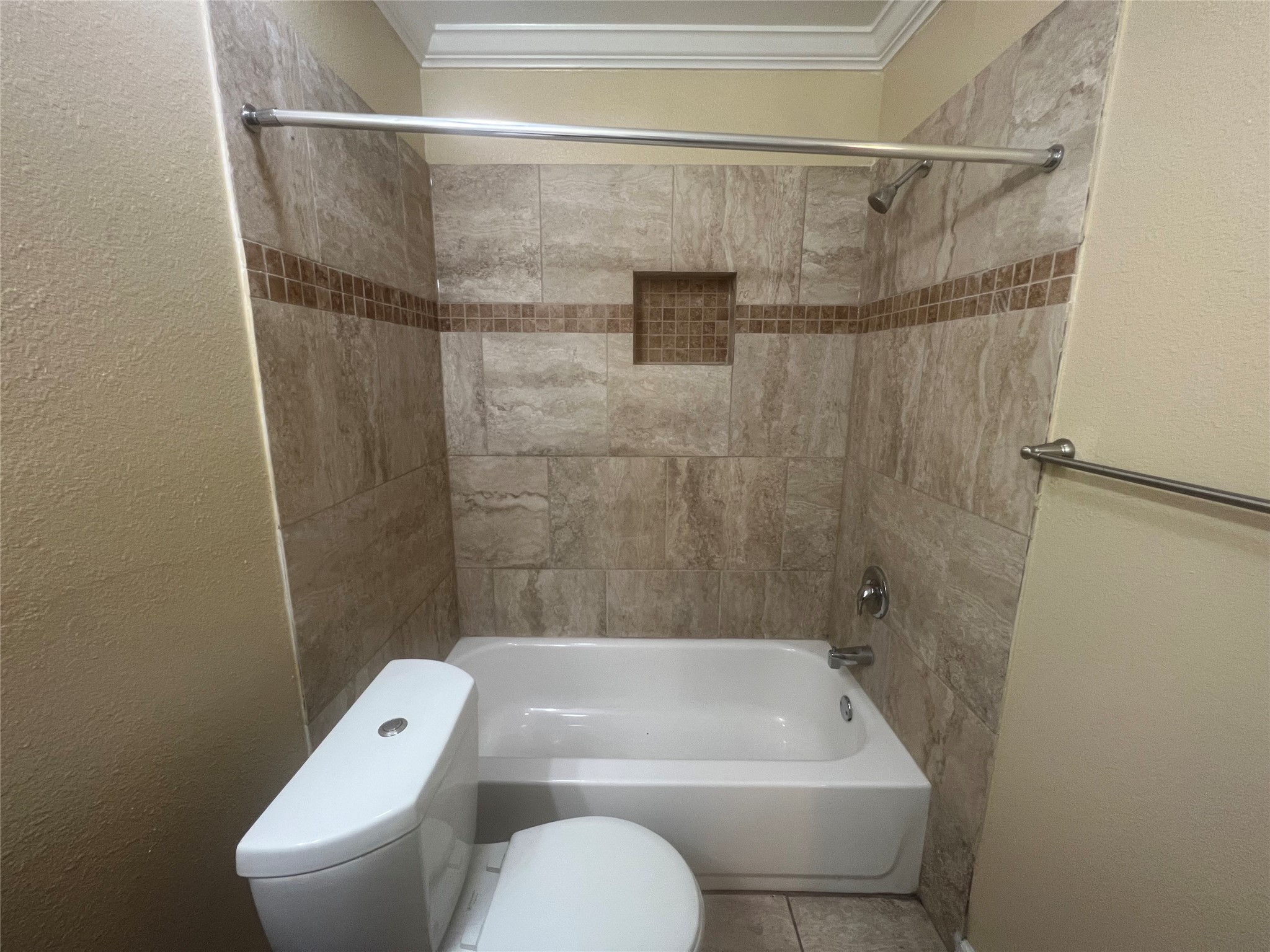 10110 Westview Drive 3218 Property Photo 9