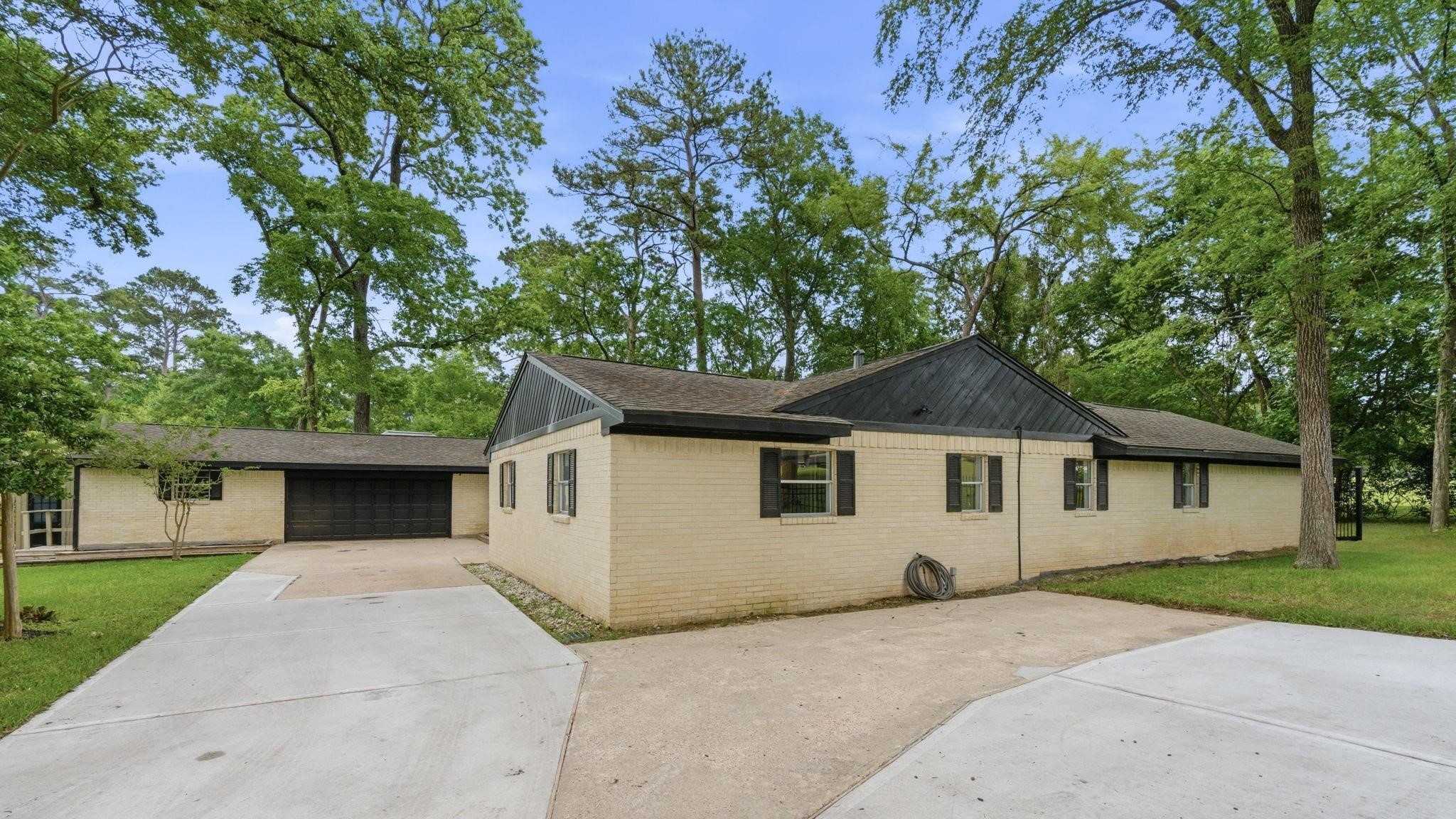 254 Springs Edge Drive Property Photo 4