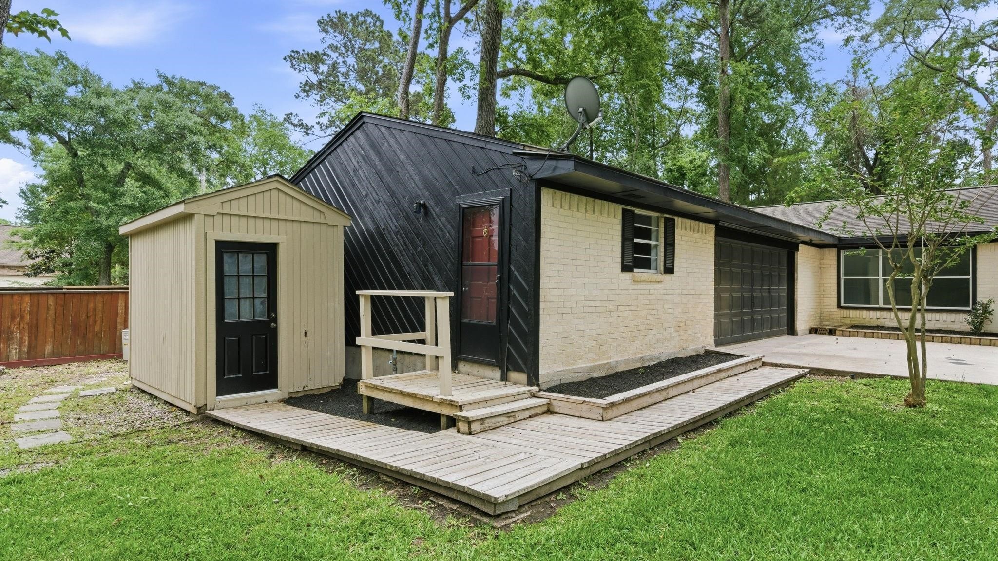254 Springs Edge Drive Property Photo 32