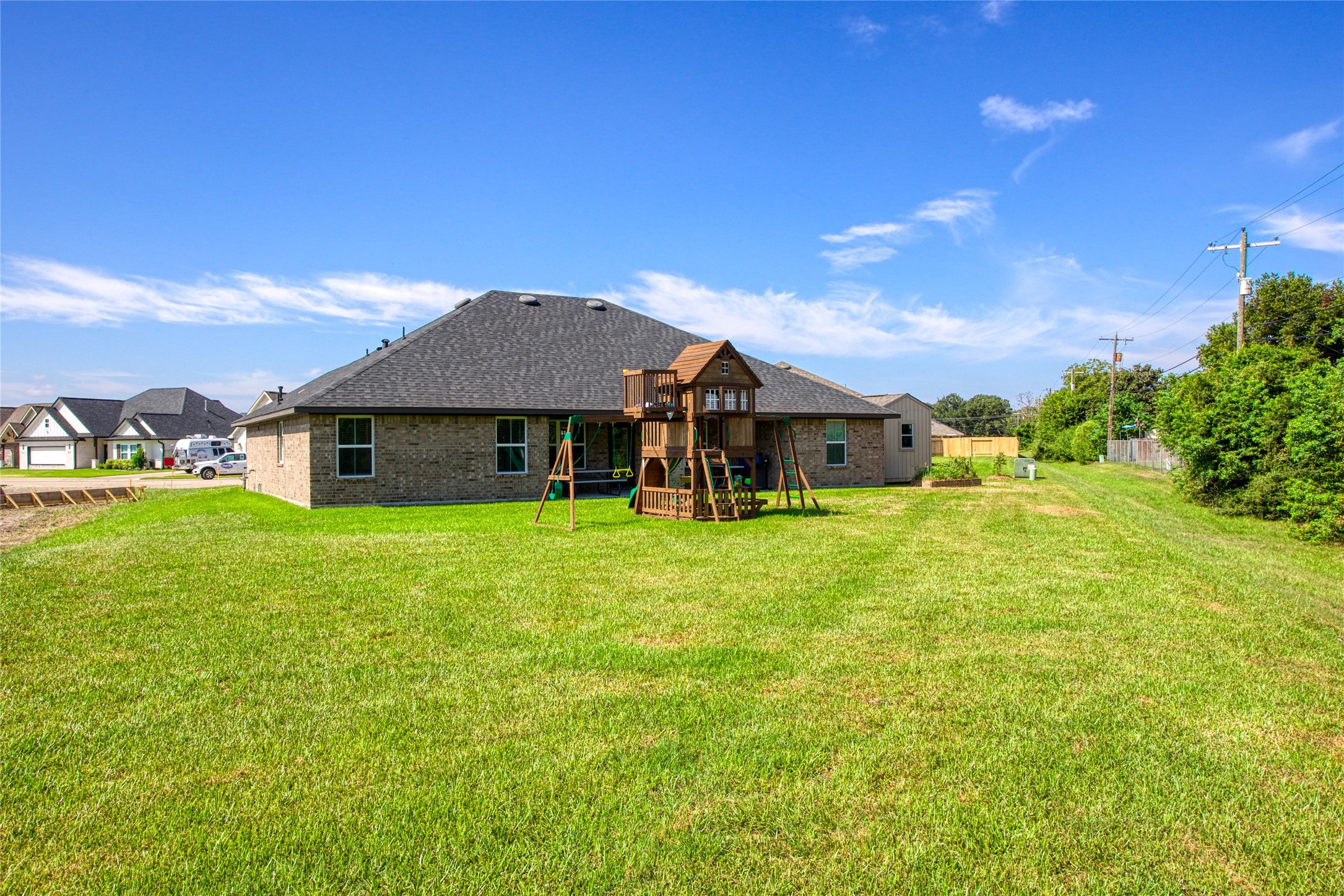10 Gemstone Court Property Photo 6