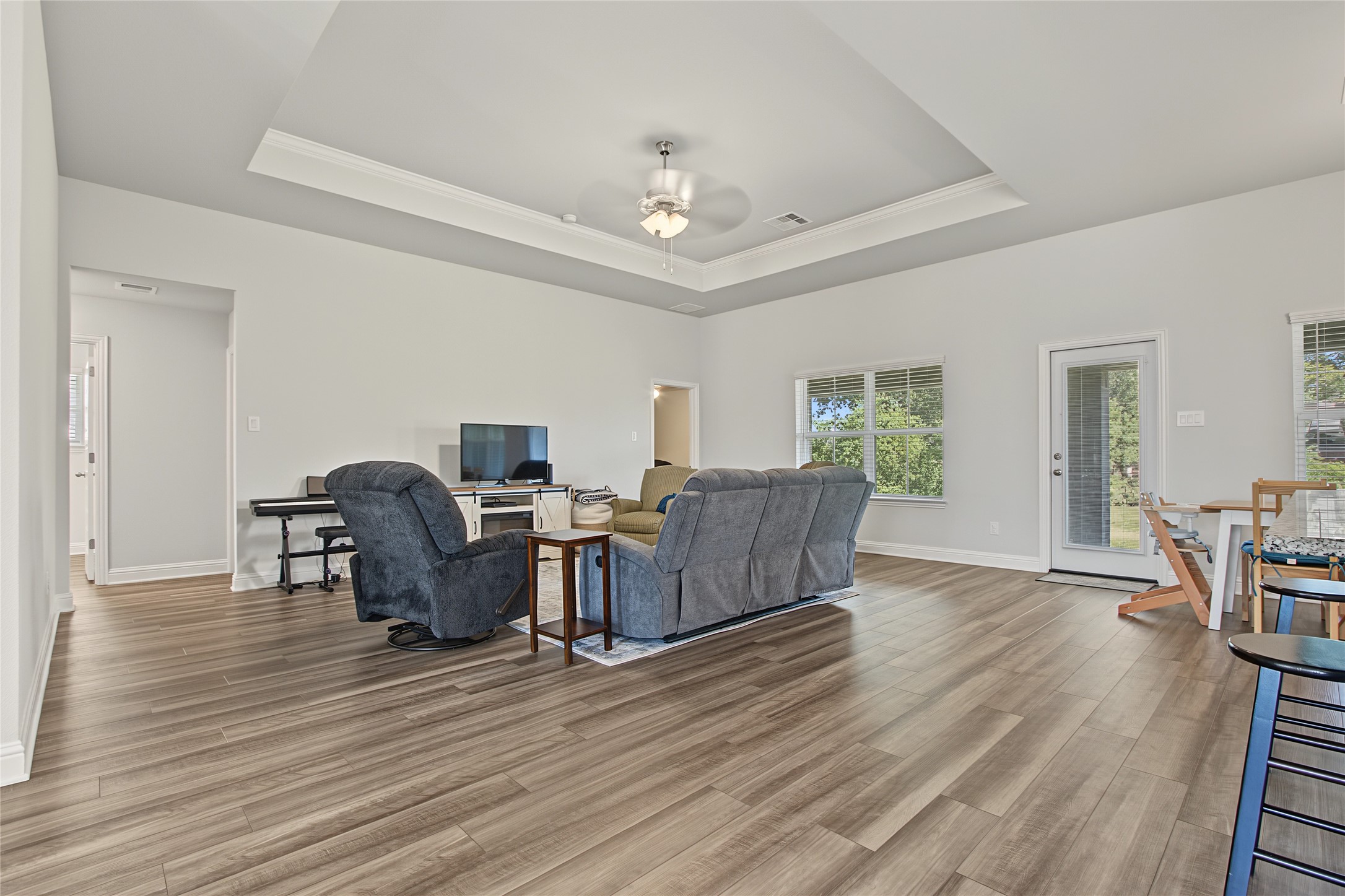 10 Gemstone Court Property Photo 9