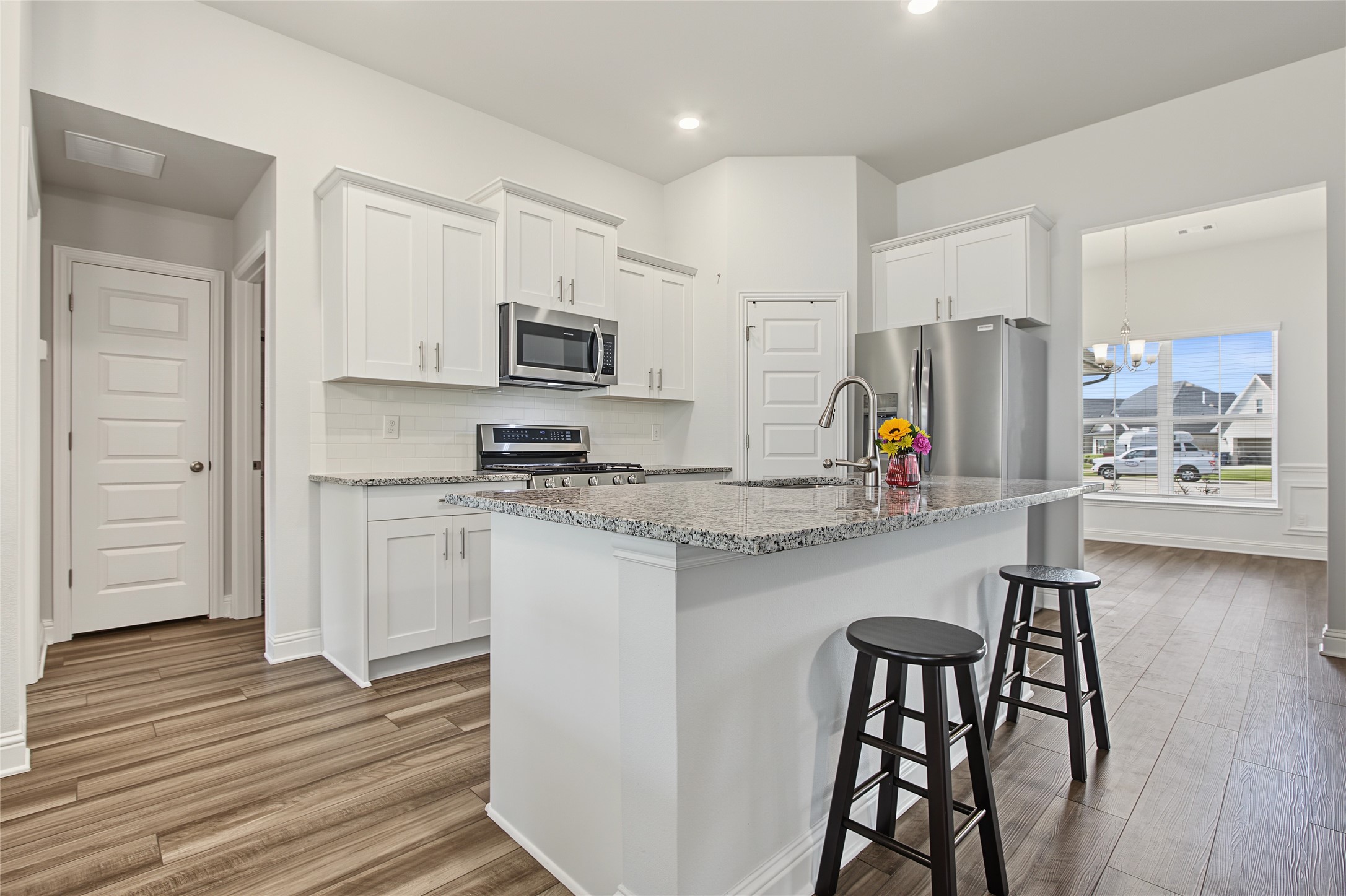 10 Gemstone Court Property Photo 13