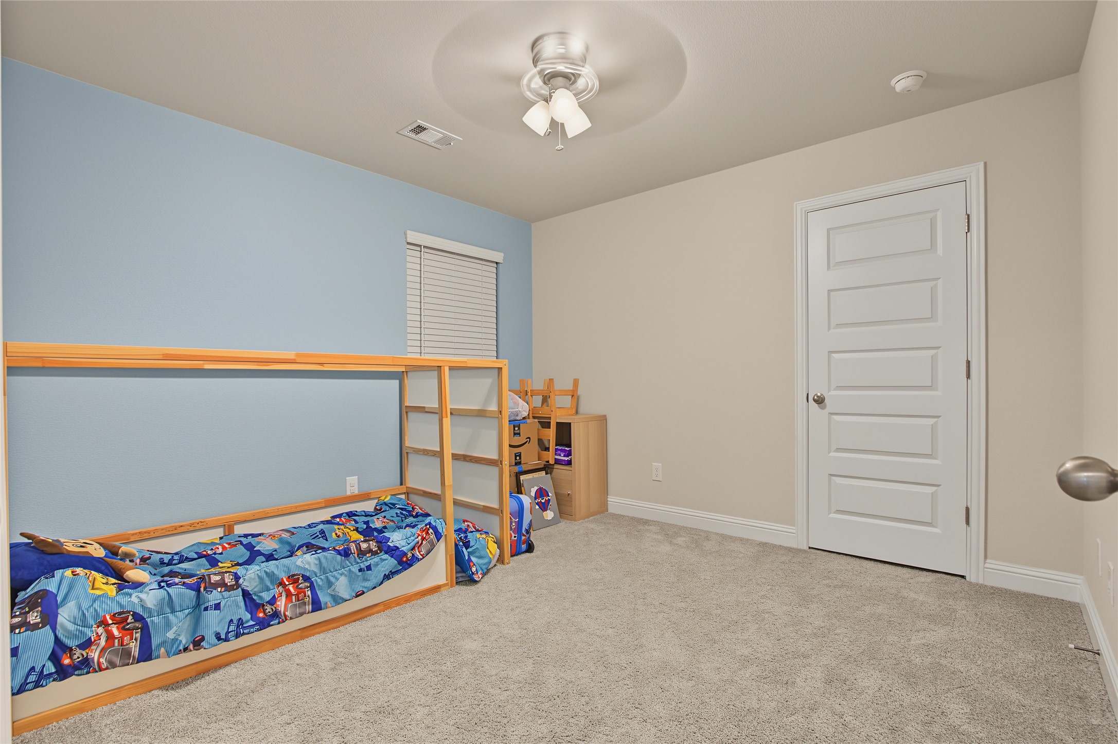 10 Gemstone Court Property Photo 17