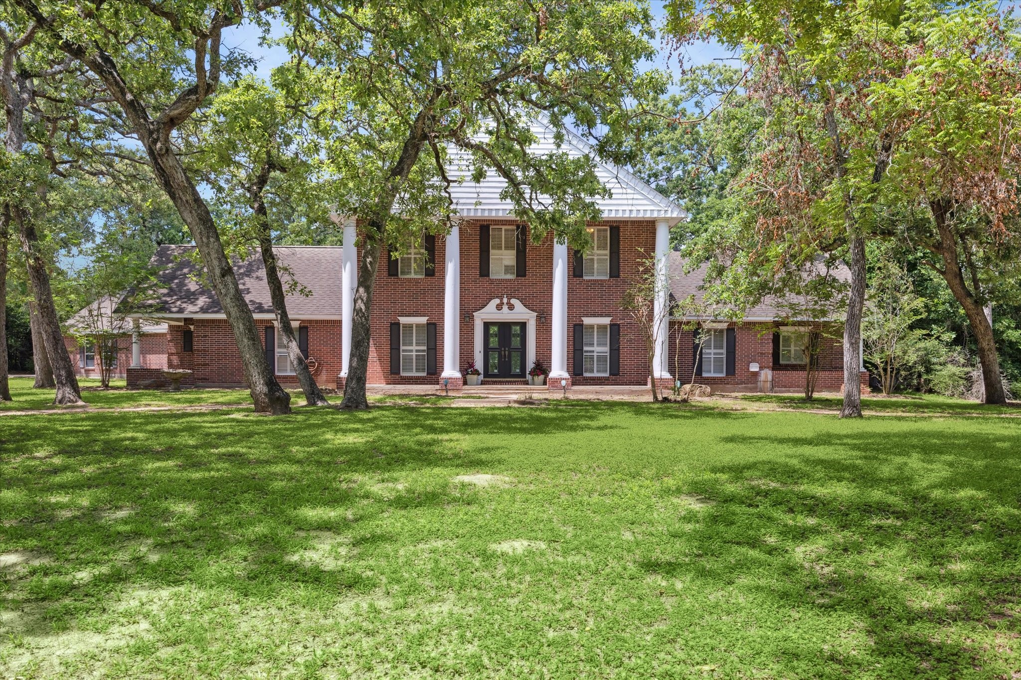491 Oak Forest Road Property Photo 1