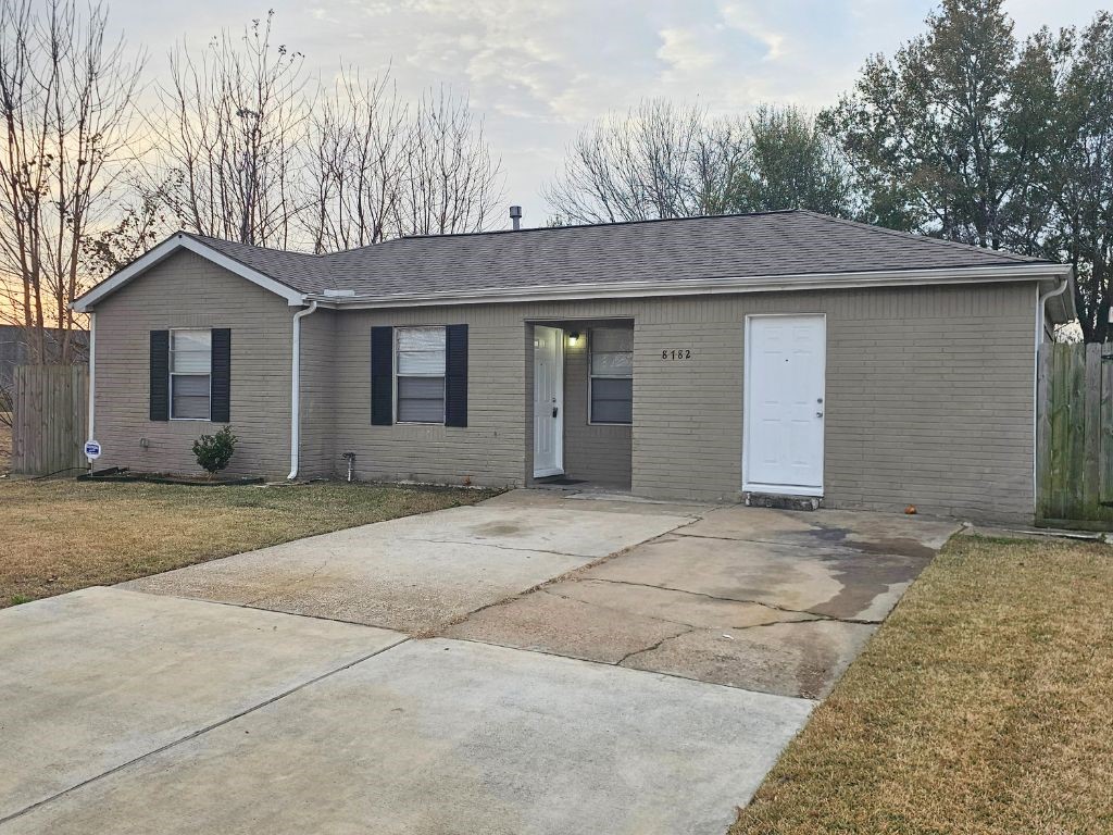 8782 Flossie Mae Street Property Photo 3