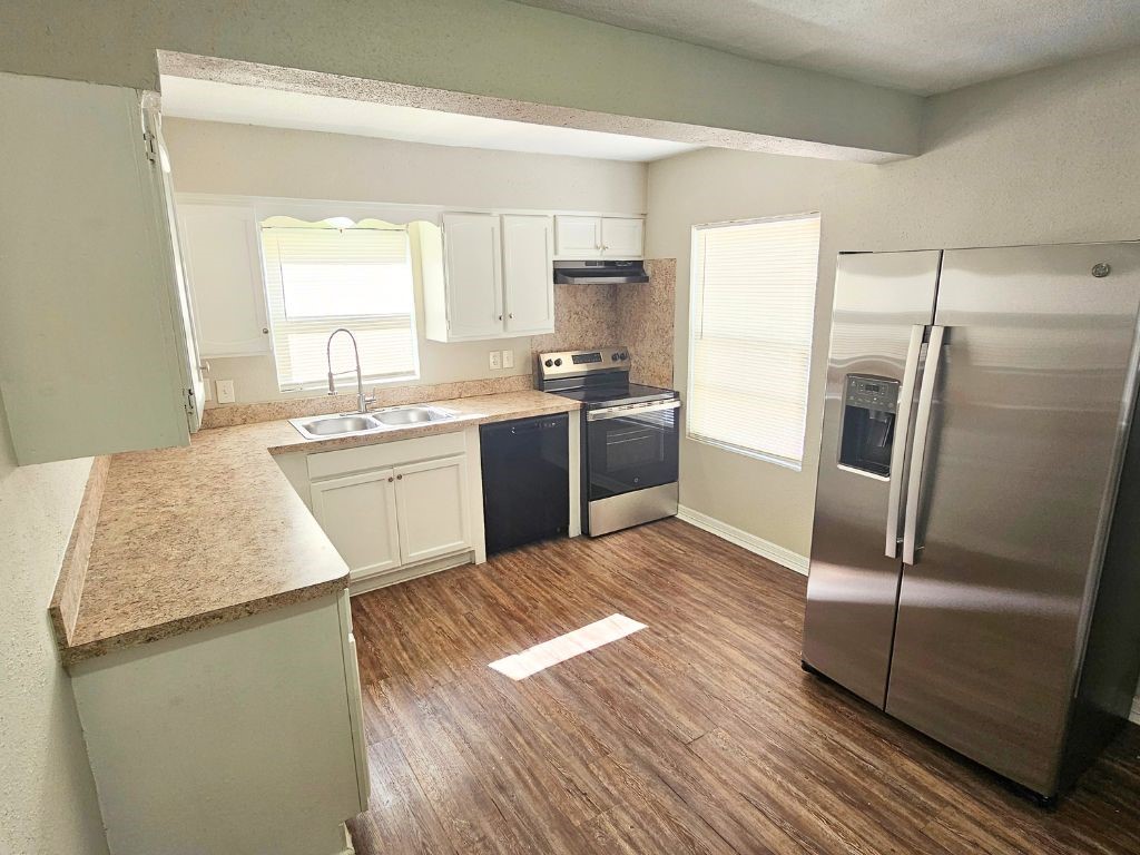 8782 Flossie Mae Street Property Photo 6