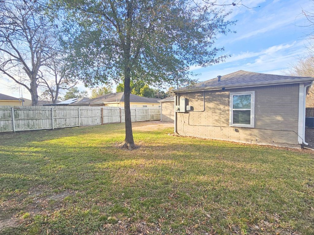 8782 Flossie Mae Street Property Photo 18