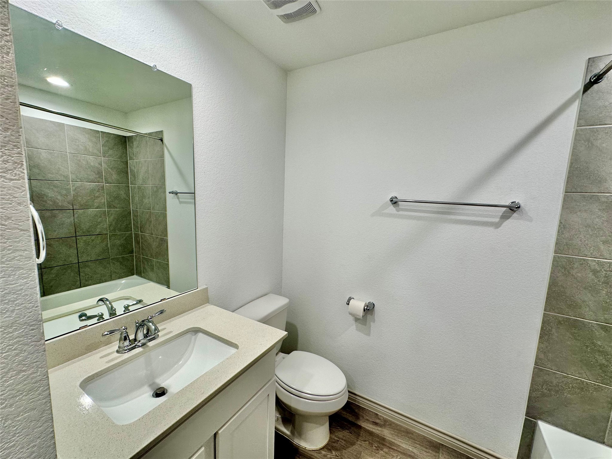1525 Holly Trails Property Photo 11