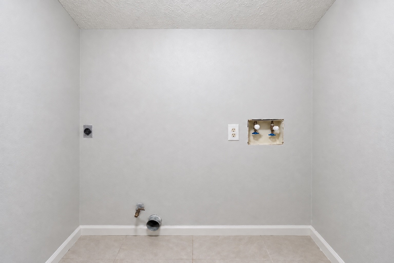 8223 Vista Del Sol Drive Property Photo 18