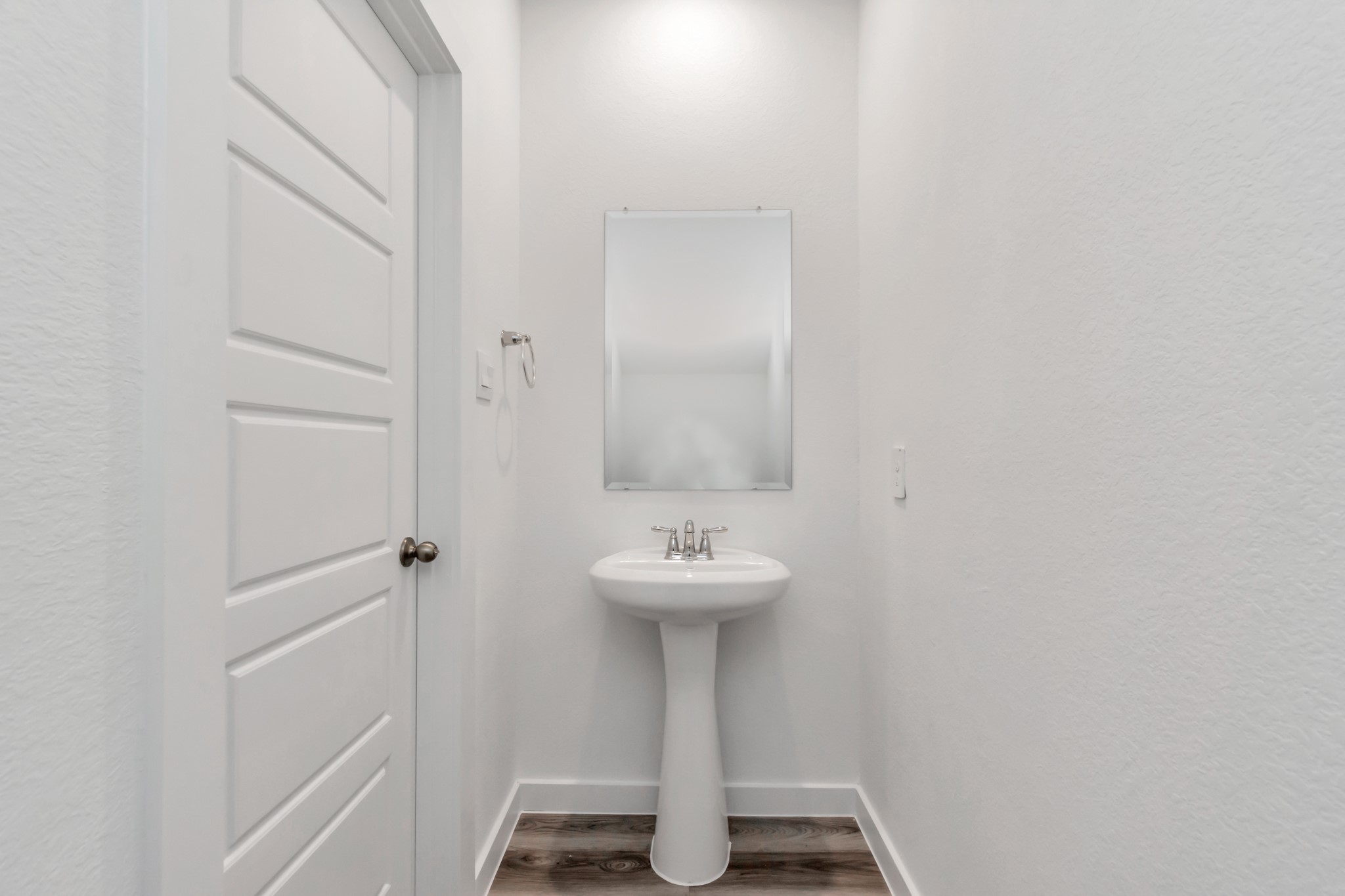 12312 Maria Heights Property Photo 5