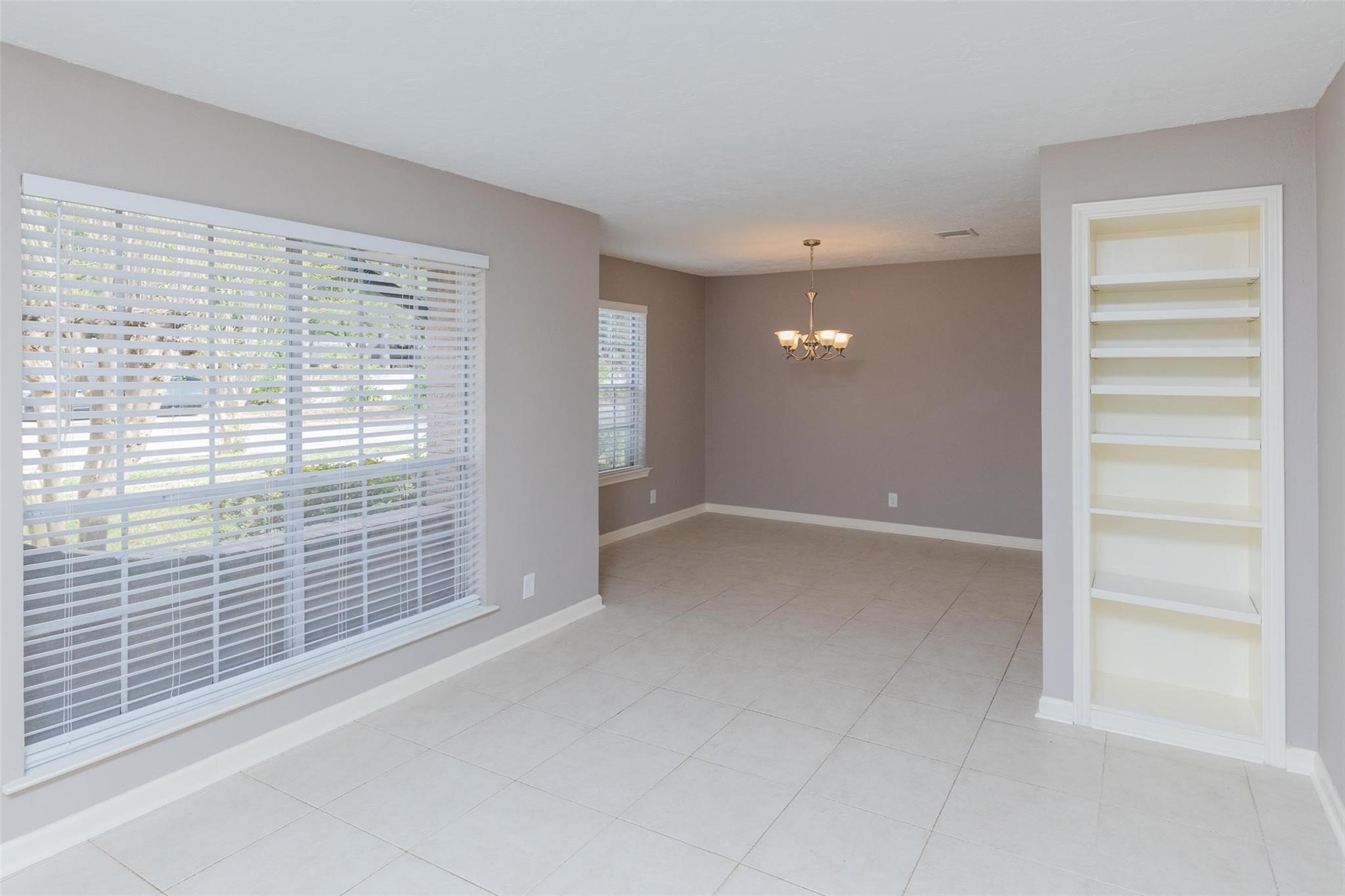 7035 Oak Bough Drive Property Photo 2