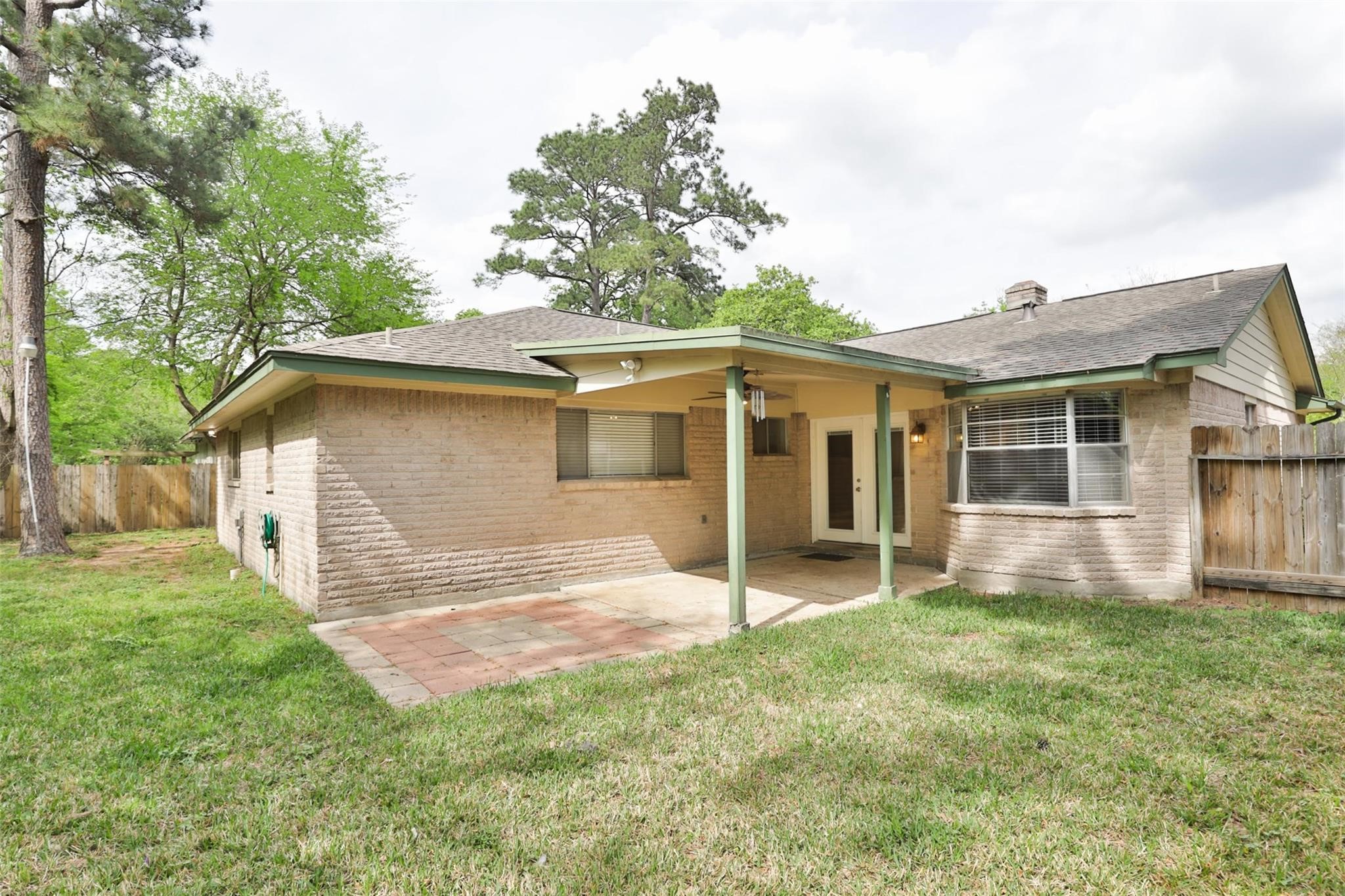 7035 Oak Bough Drive Property Photo 5